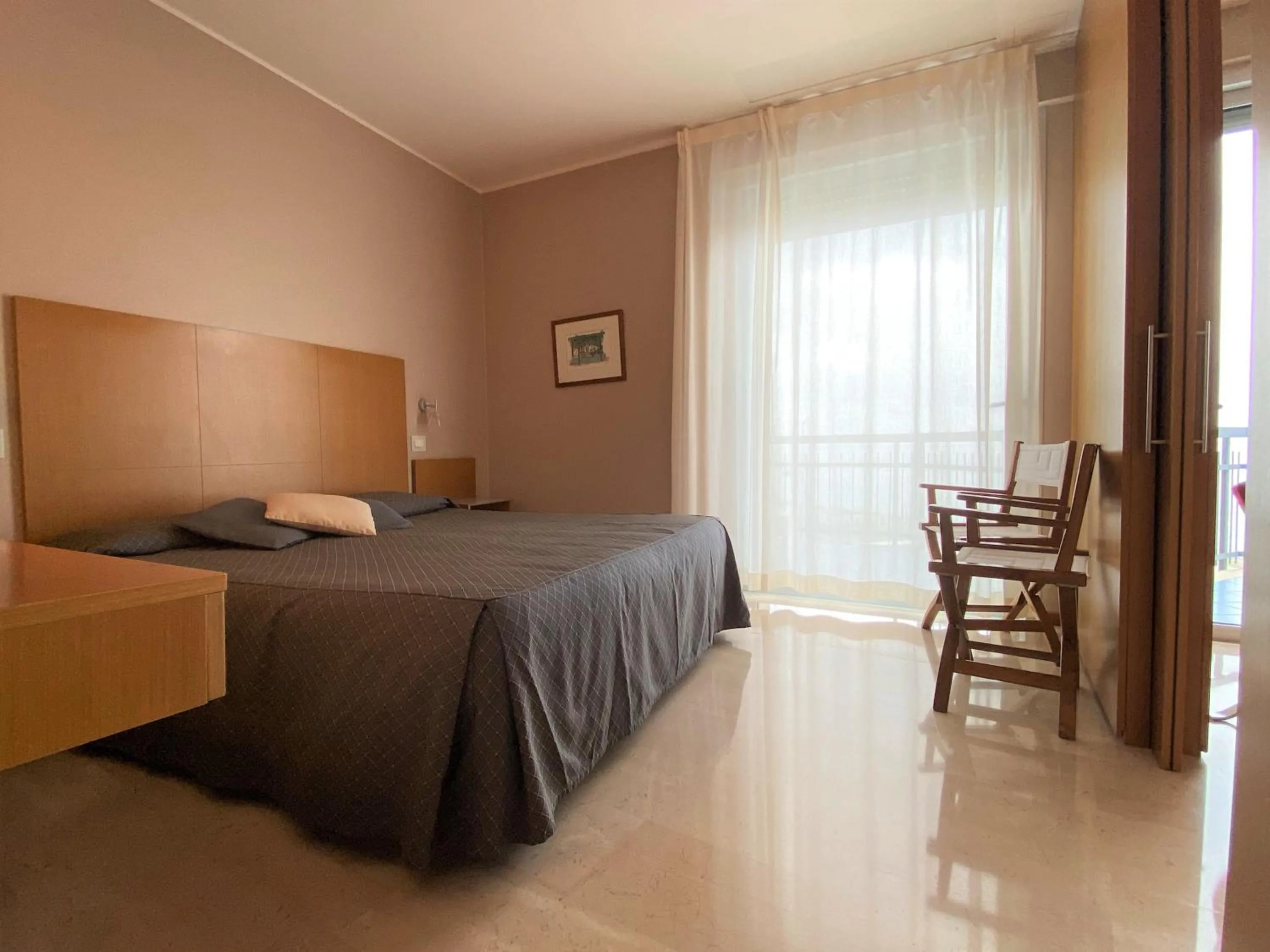 Bedroom, Bed in Hotel Tirreno