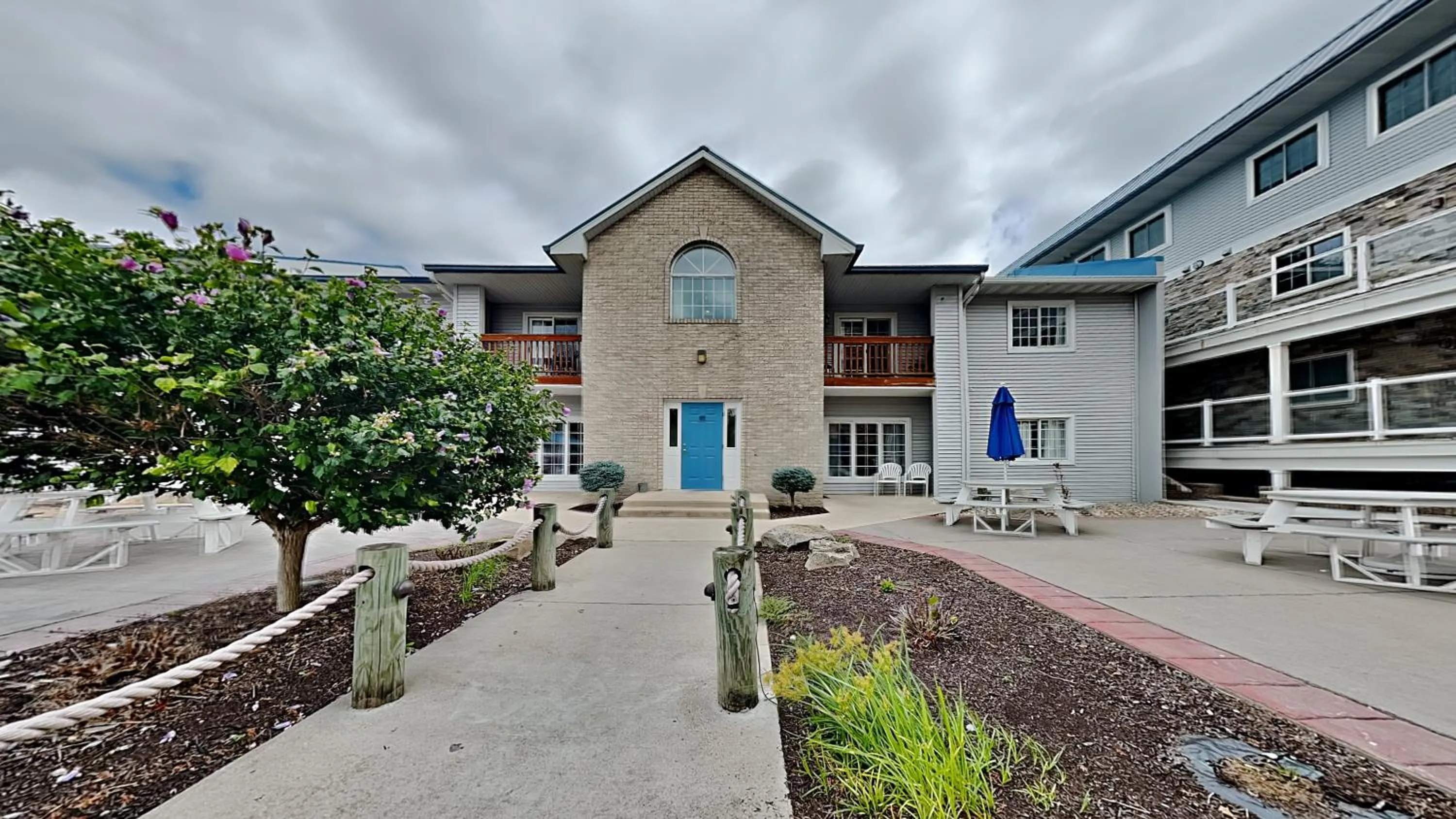 Put-in-Bay Poolview Condo #5