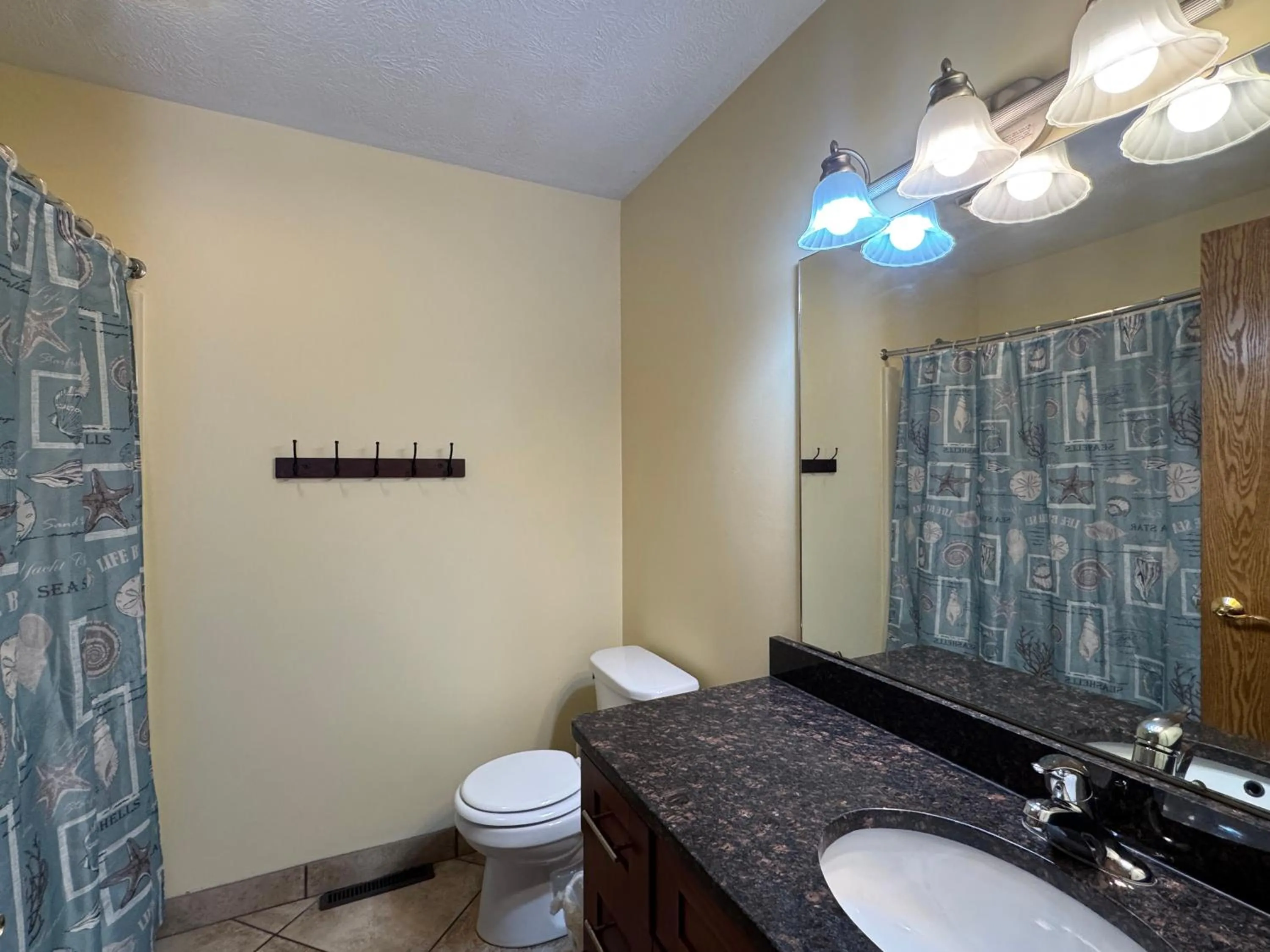 Put-in-Bay Poolview Condo #5