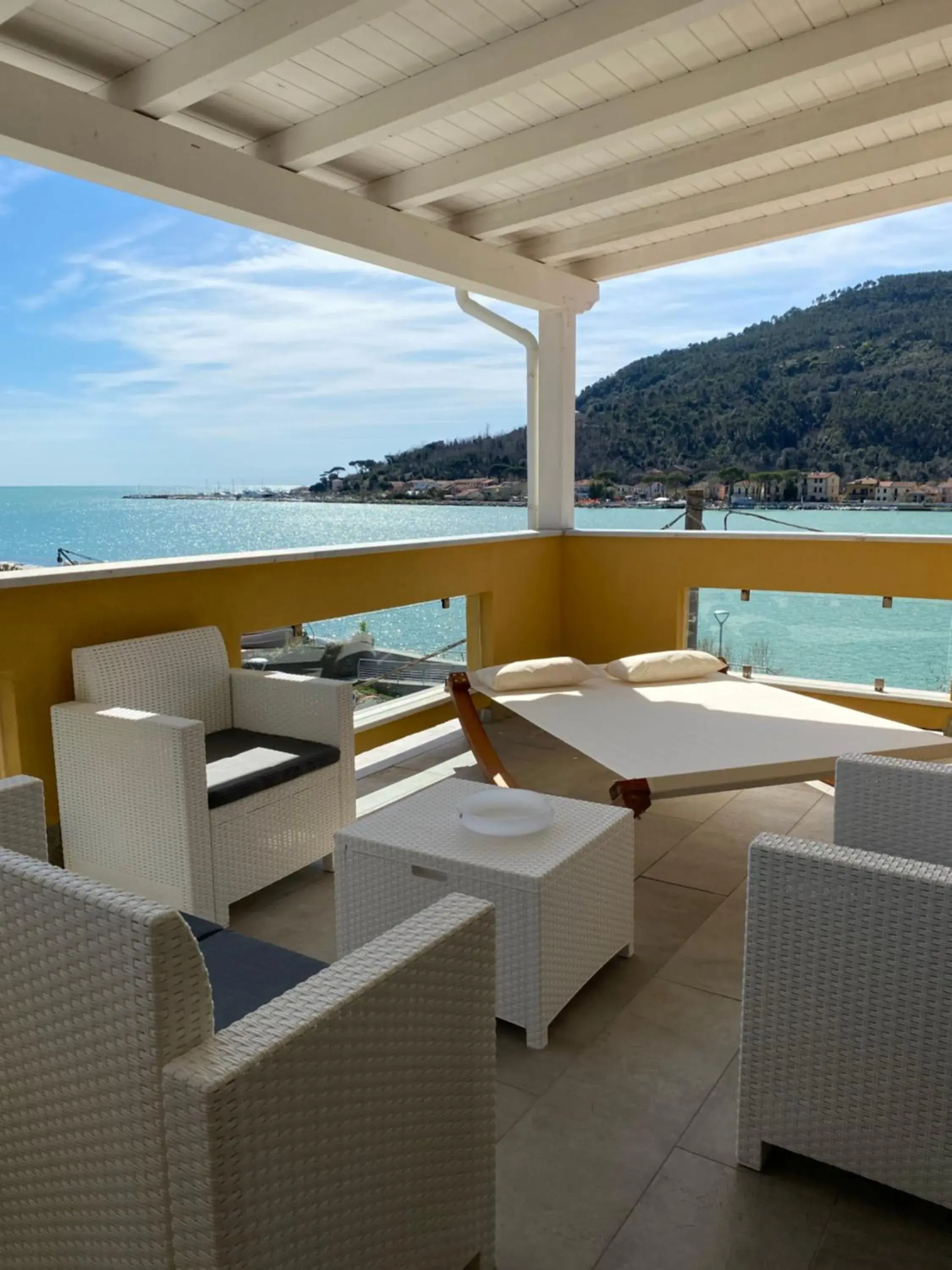 Superior Double Room with Sea View in Maison Del Magra Superior Double Room with Sea View in Maison Del Magra