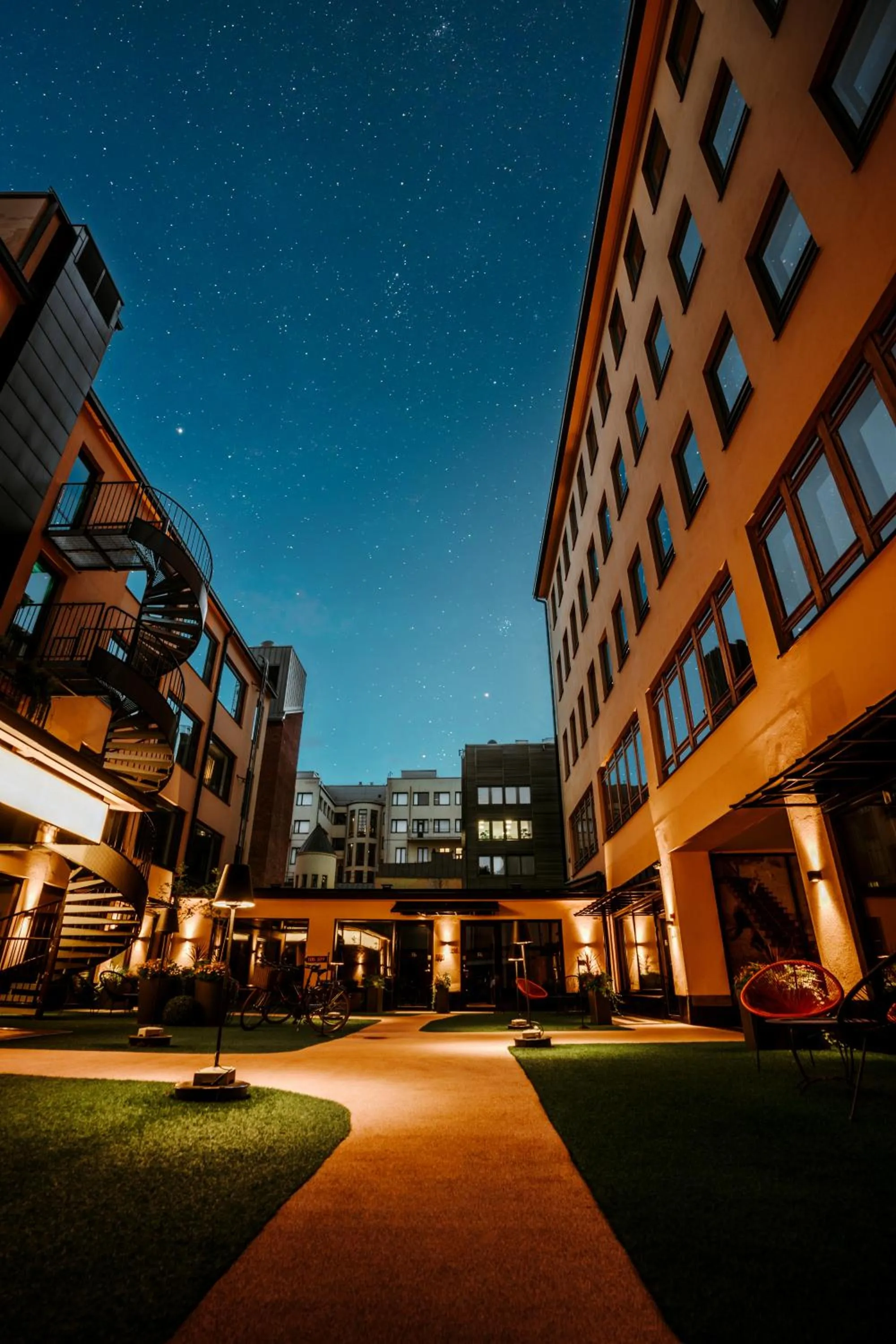 Inner courtyard view in Hotel F6