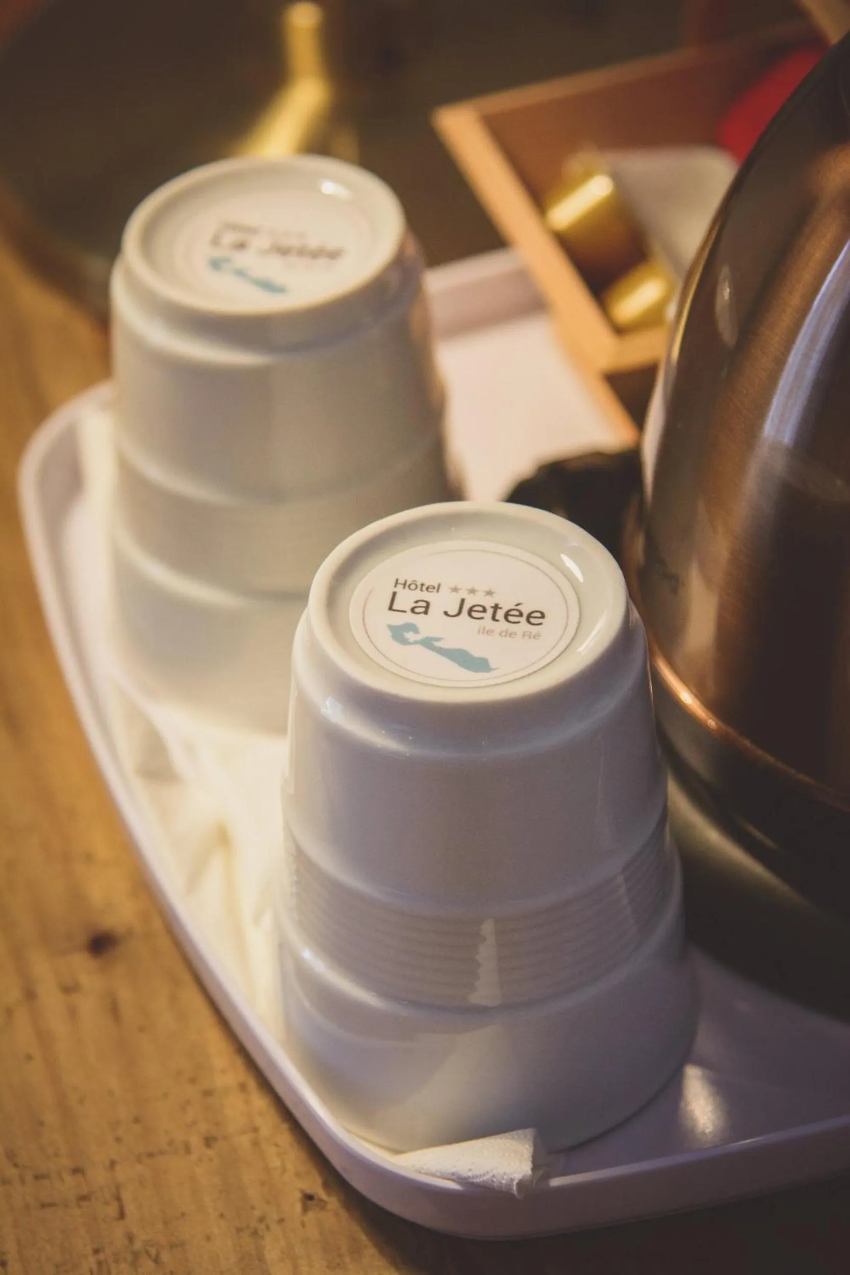 Coffee/tea facilities in Hôtel La Jetée