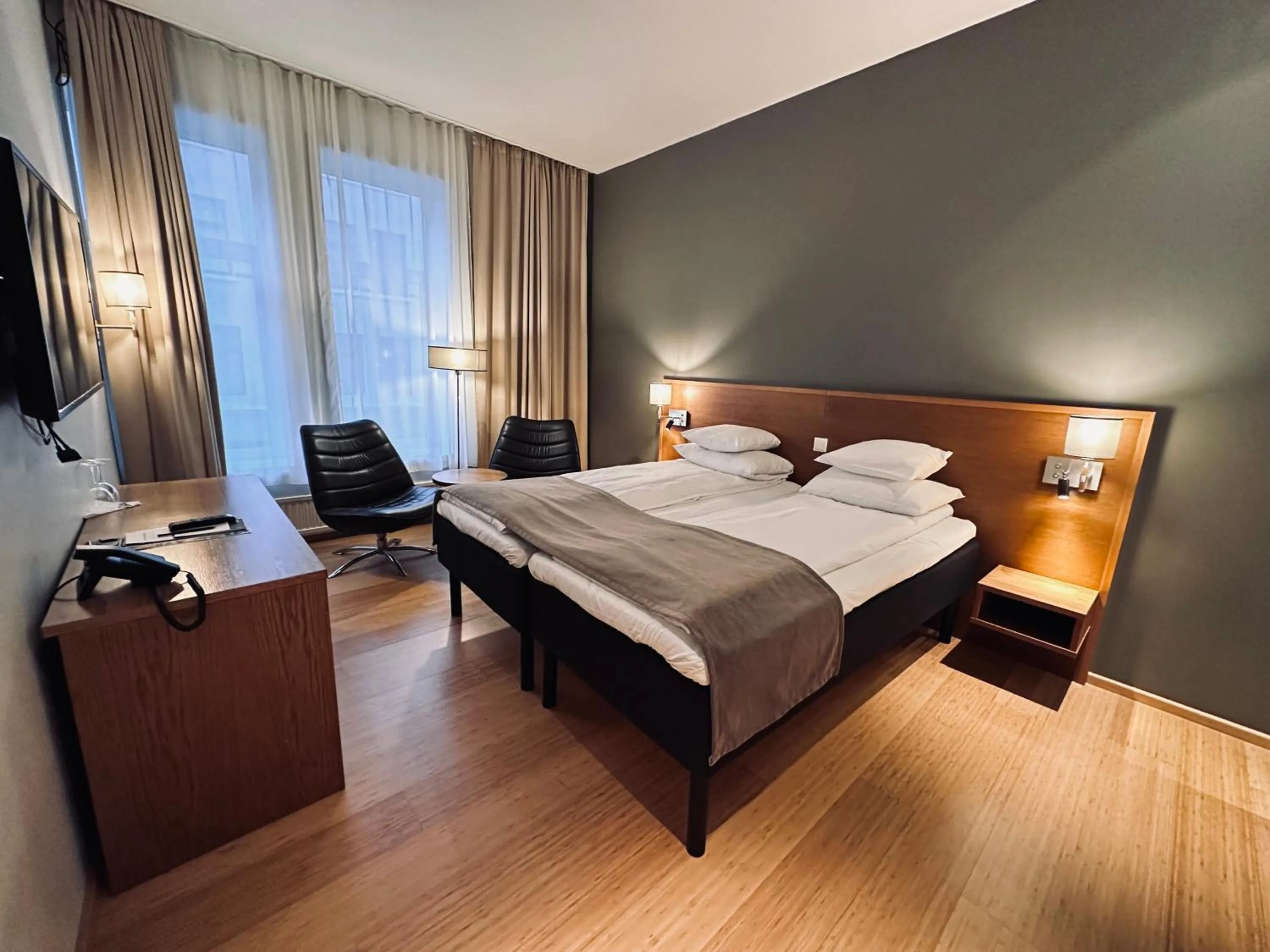 Bed in Scandic Parken