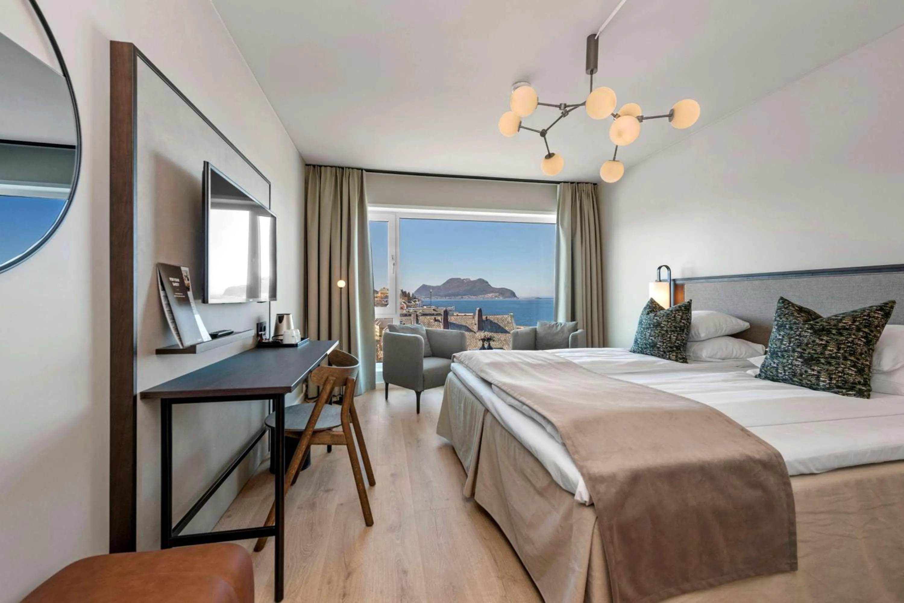 Bedroom, Bed in Scandic Parken