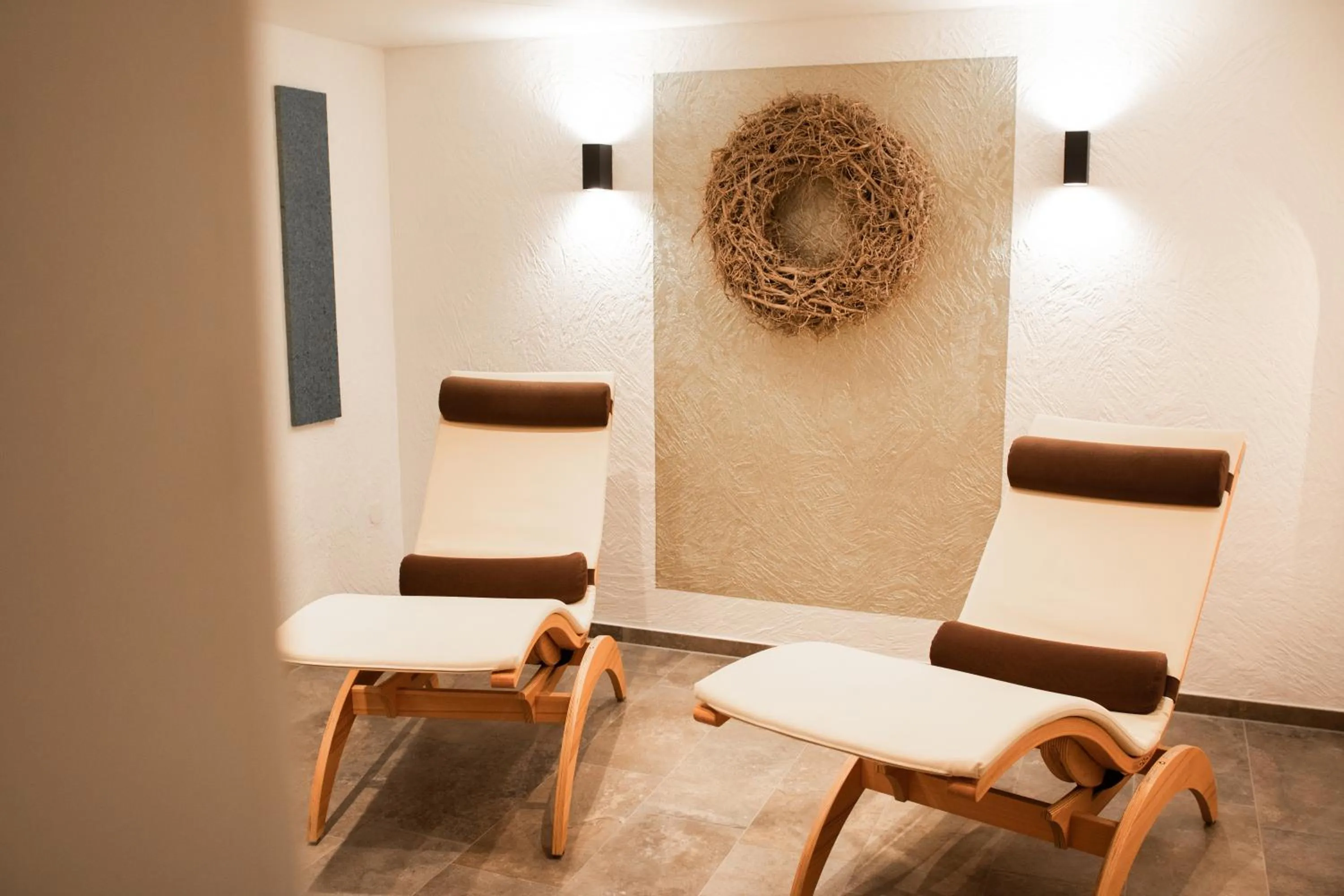 Swimming pool in Hotel Edelweiss