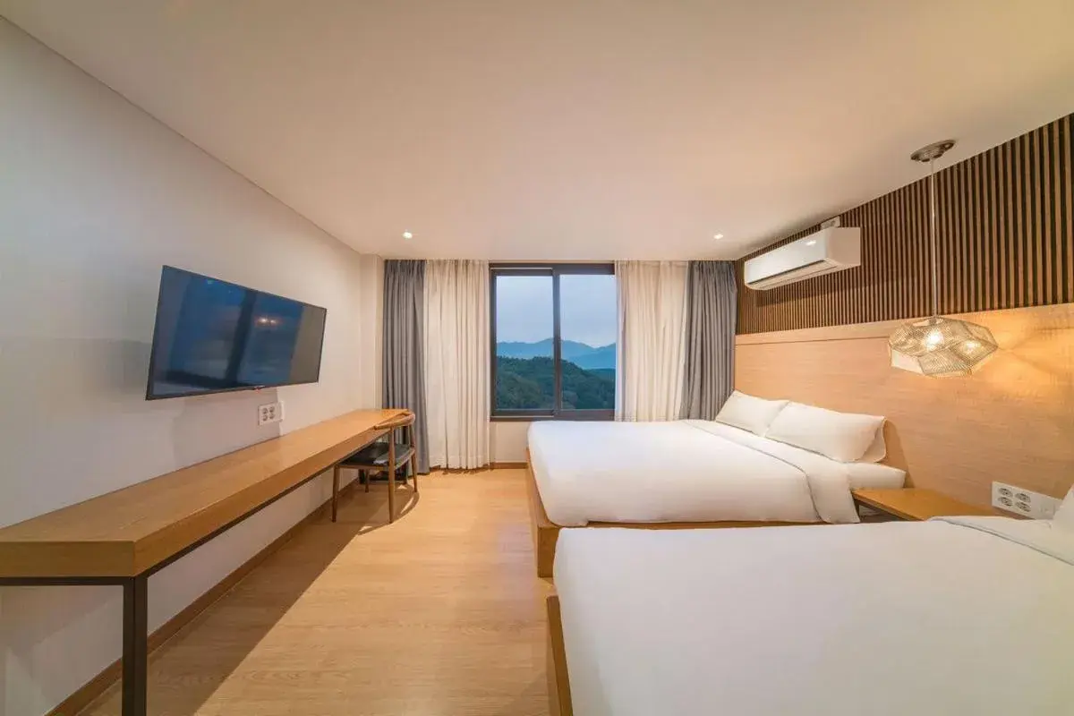 Premier Suite with Mountain View( Breakfast for 2) in Two Y Hotel Premier Suite with Mountain View( Breakfast for 2) in Two Y Hotel