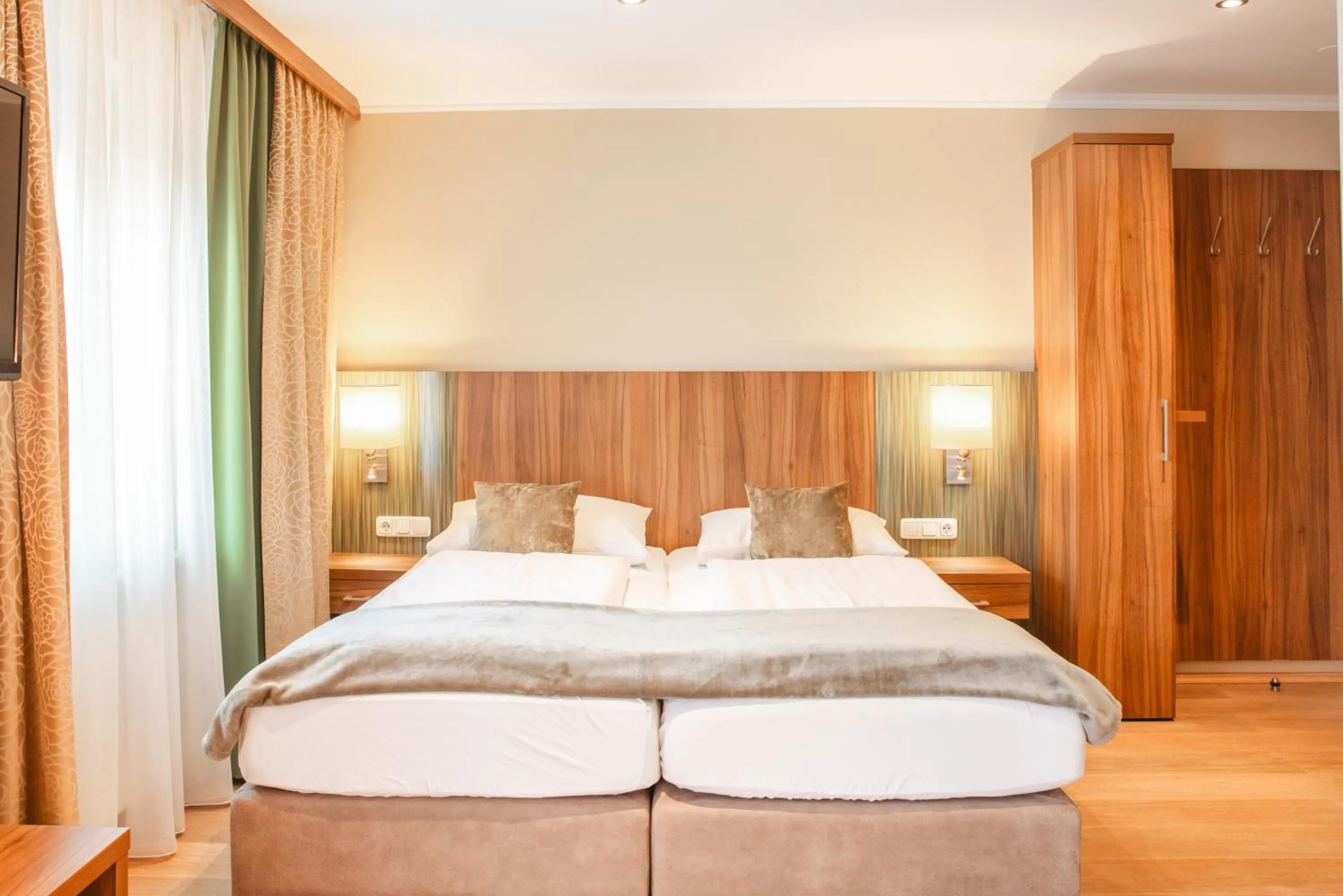 Photo of the whole room, Bed in Hotel Krone