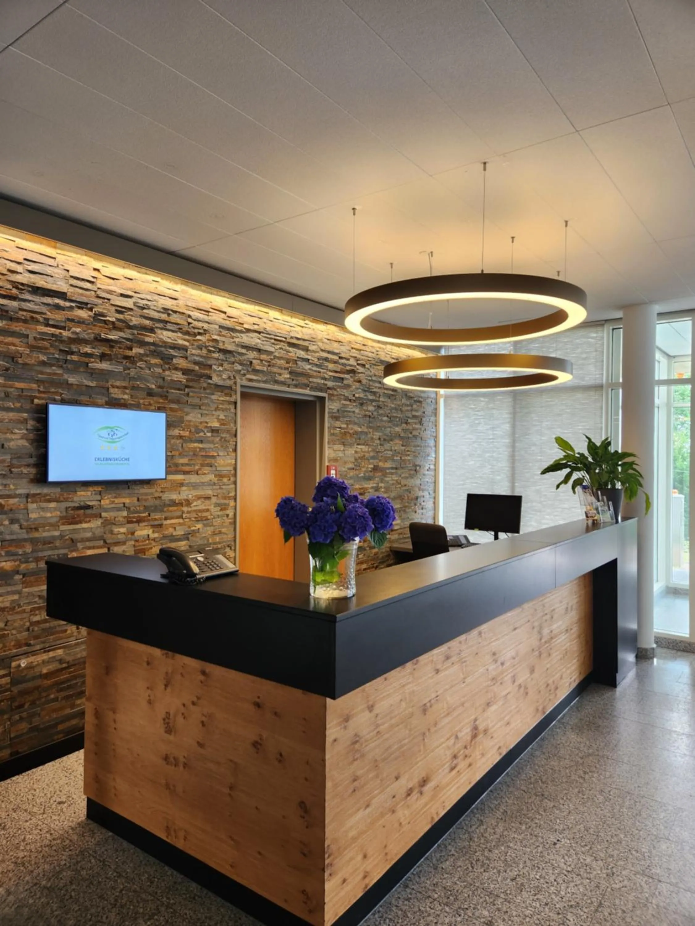 Lobby or reception in TaunusTagungsHotel