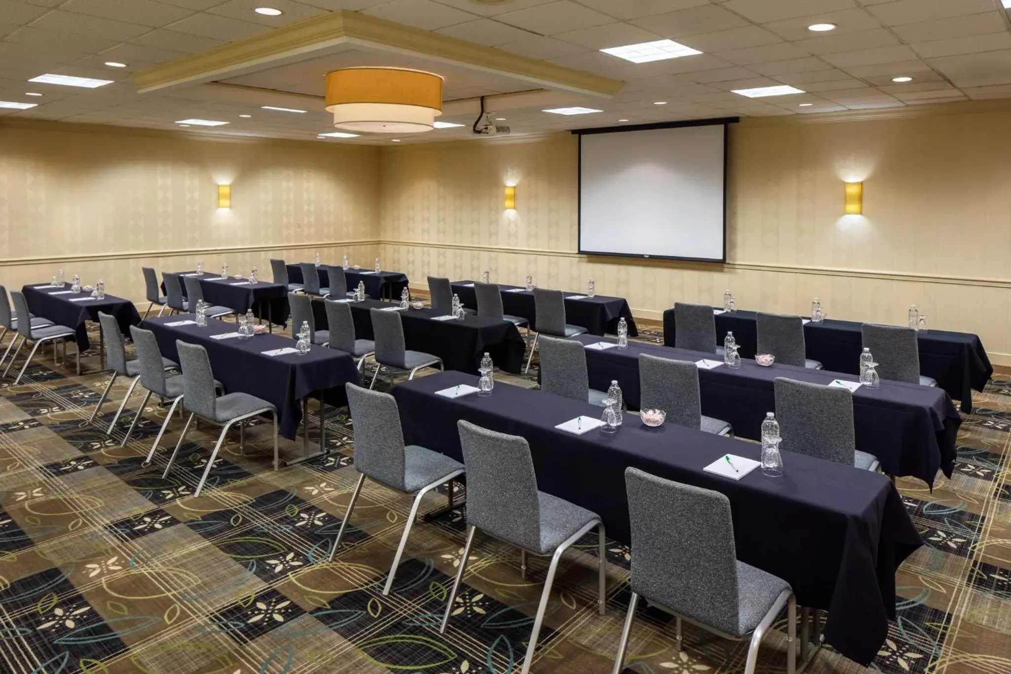 Meeting/conference room in Holiday Inn Weirton-Steubenville Area Meeting/conference room in Holiday Inn Weirton-Steubenville Area