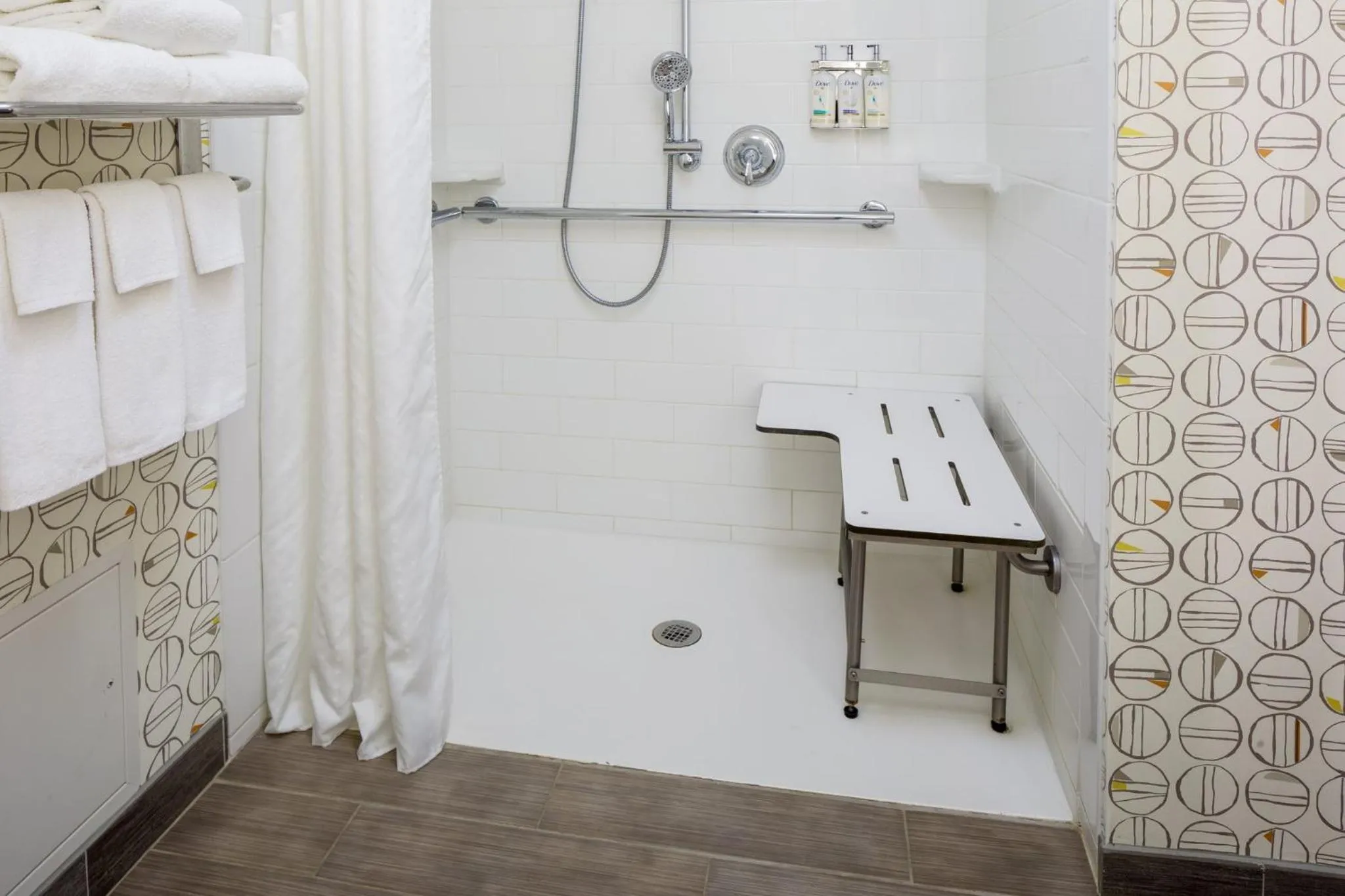 Bathroom in Holiday Inn Weirton-Steubenville Area