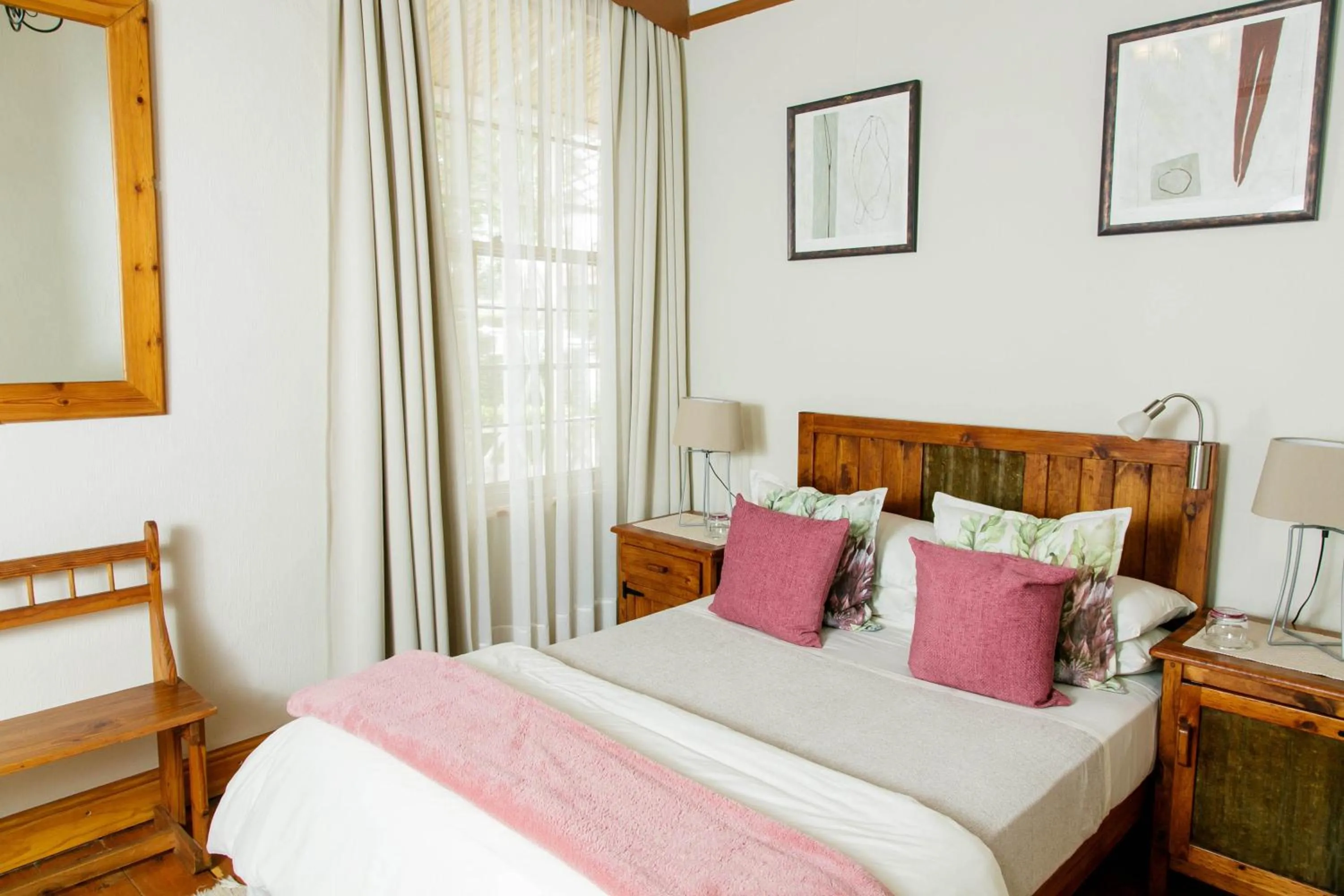 Bed in Oakdene Guest House