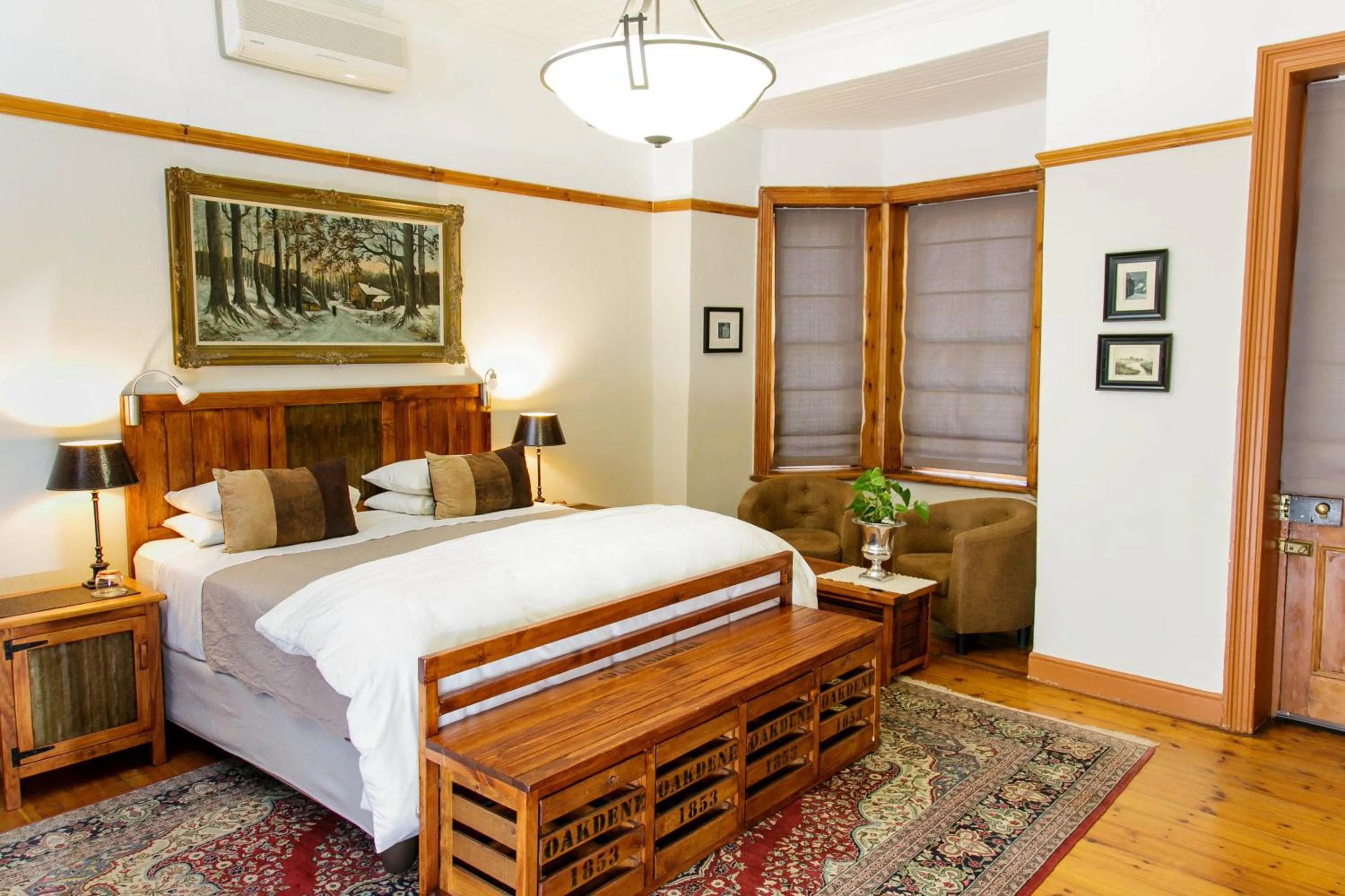 Bed in Oakdene Guest House