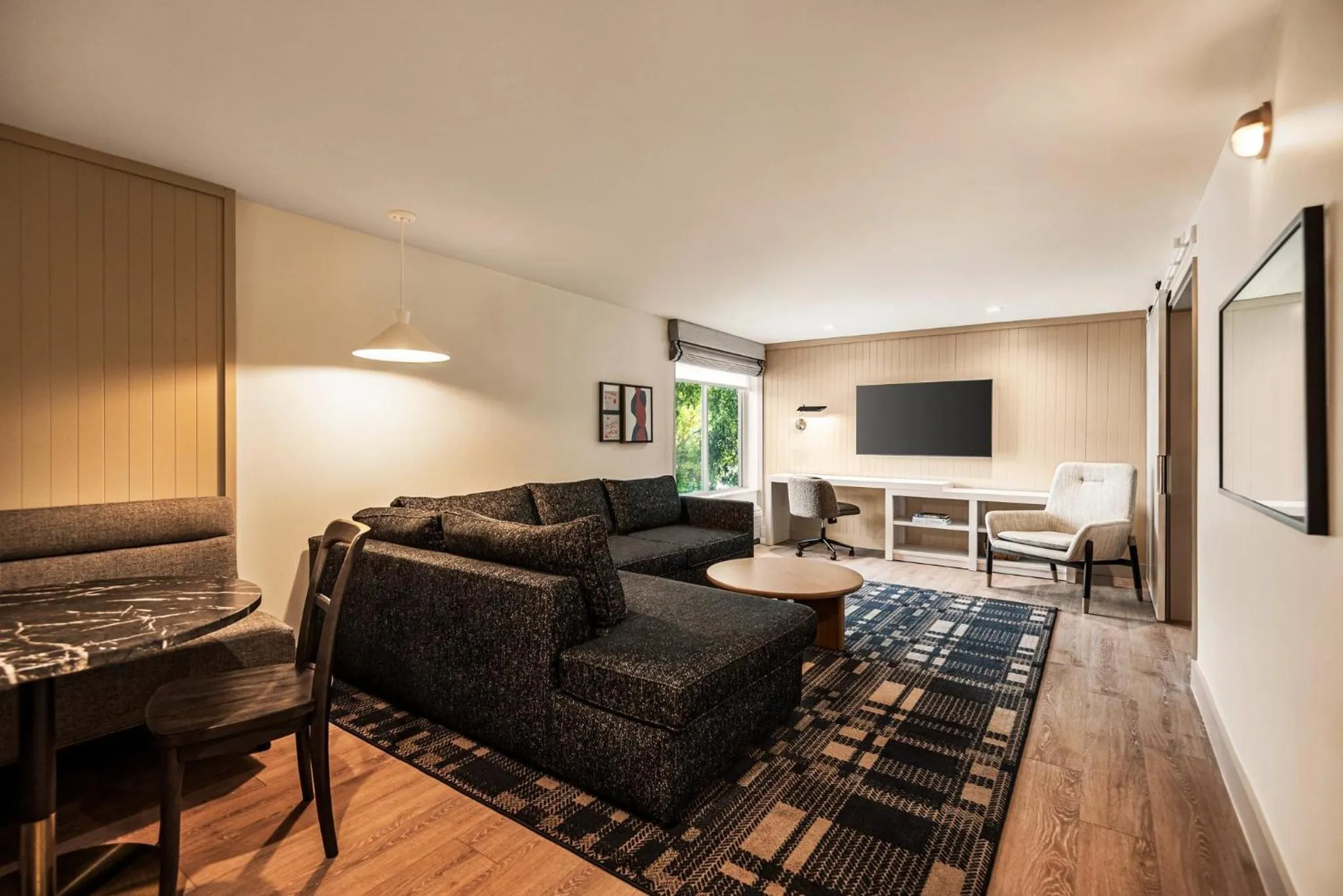 Bedroom in Holiday Inn Missoula Downtown by IHG