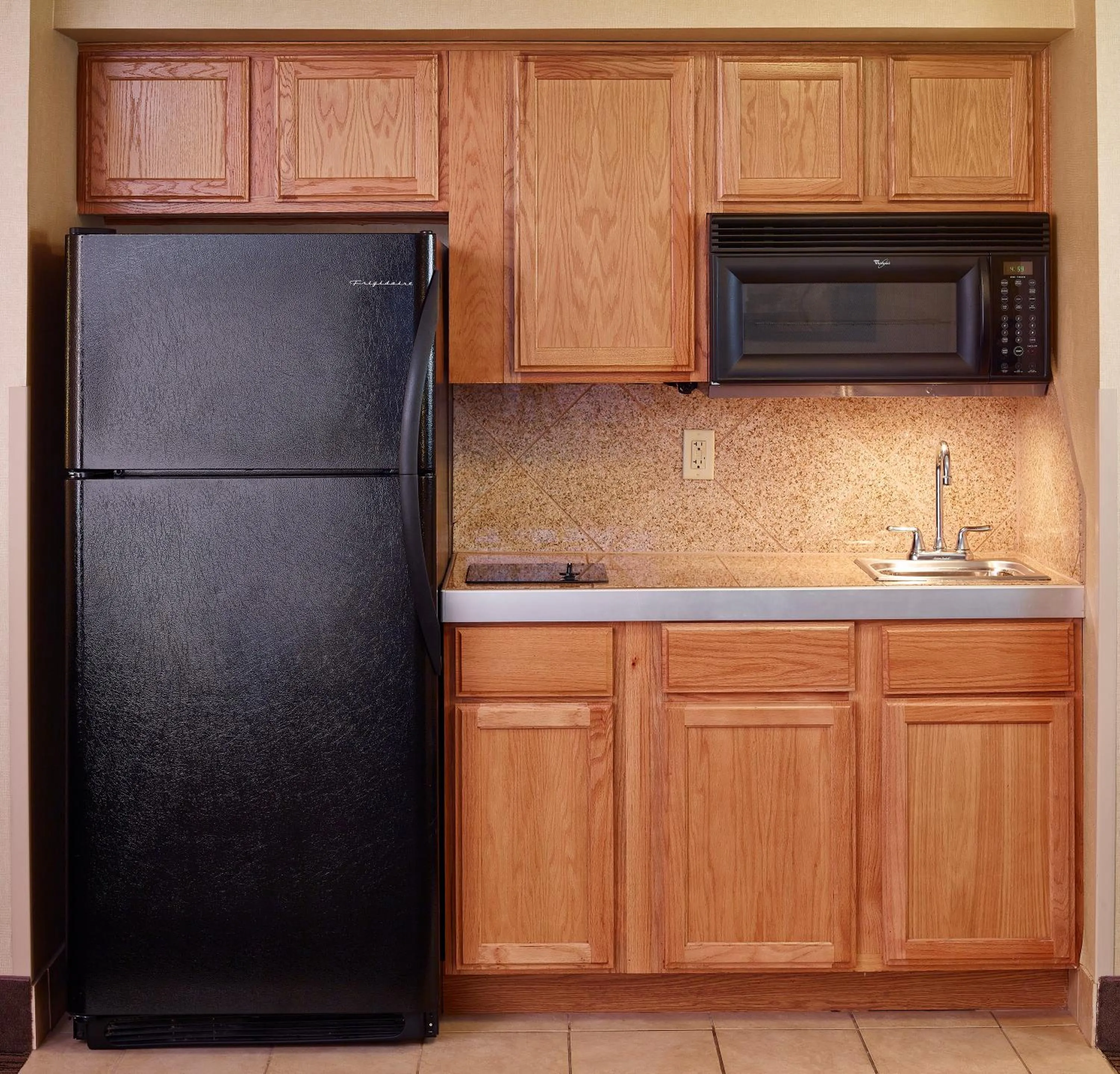 Kitchen or kitchenette in LivINN Hotel Cincinnati North/ Sharonville