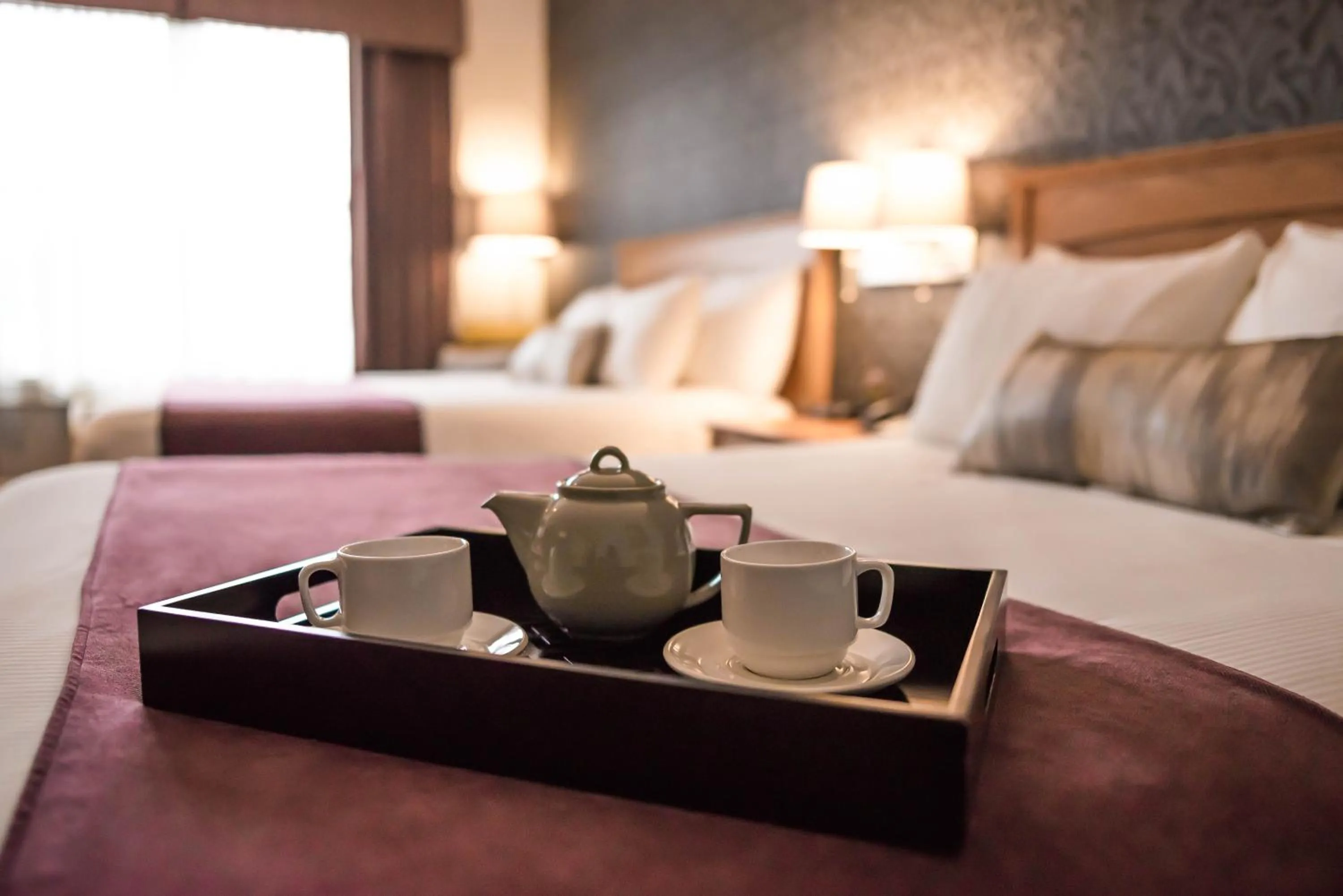 Coffee/tea facilities, Bed in Cambridge Hotel and Conference Centre