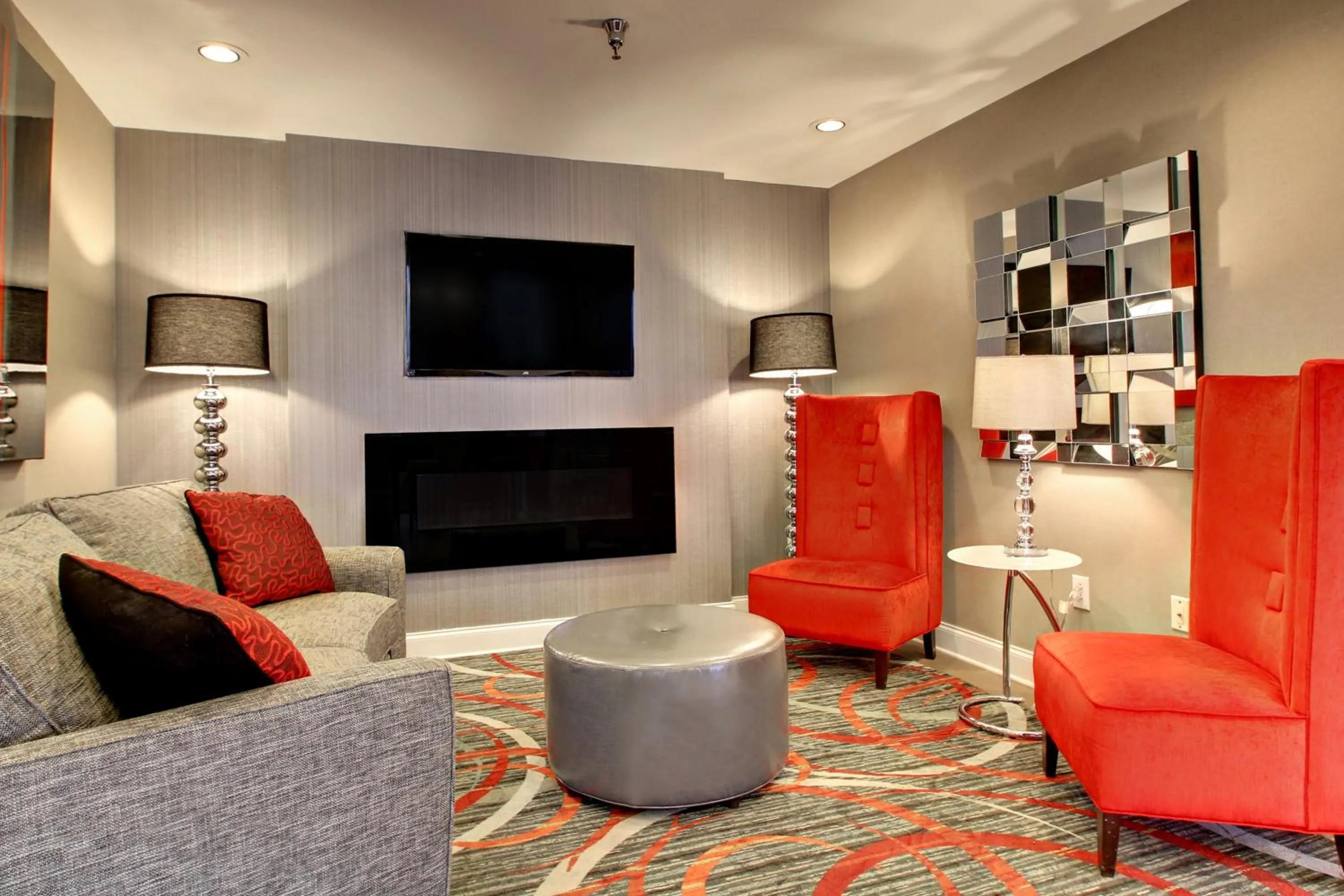 Property building in Holiday Inn Express Hurricane Mills Waverly by IHG