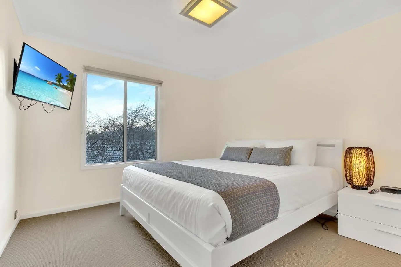 Bedroom, Bed in Bellevue On The Lakes