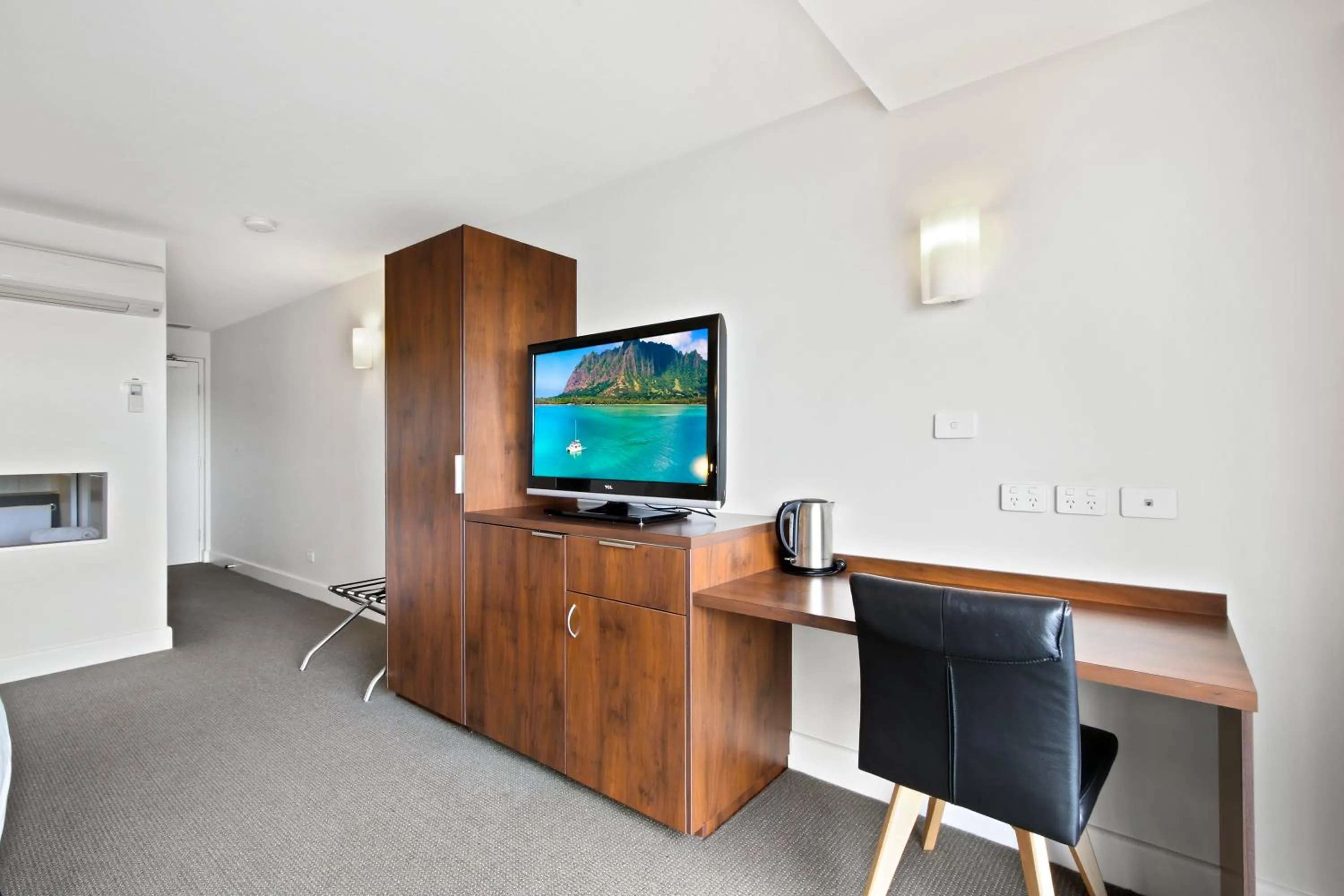Bedroom in Bellevue On The Lakes