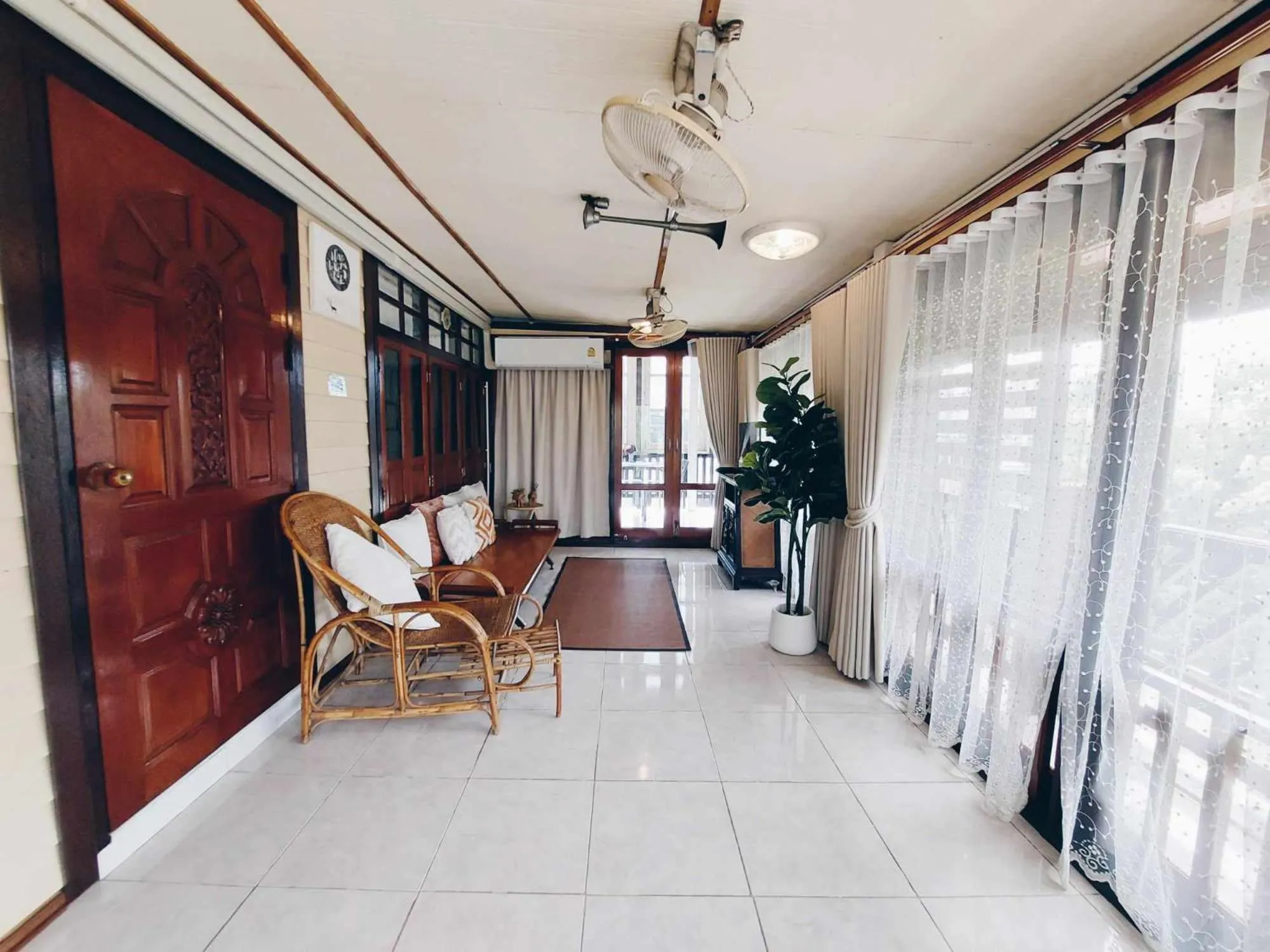 Living room in Green Riverside Homestay