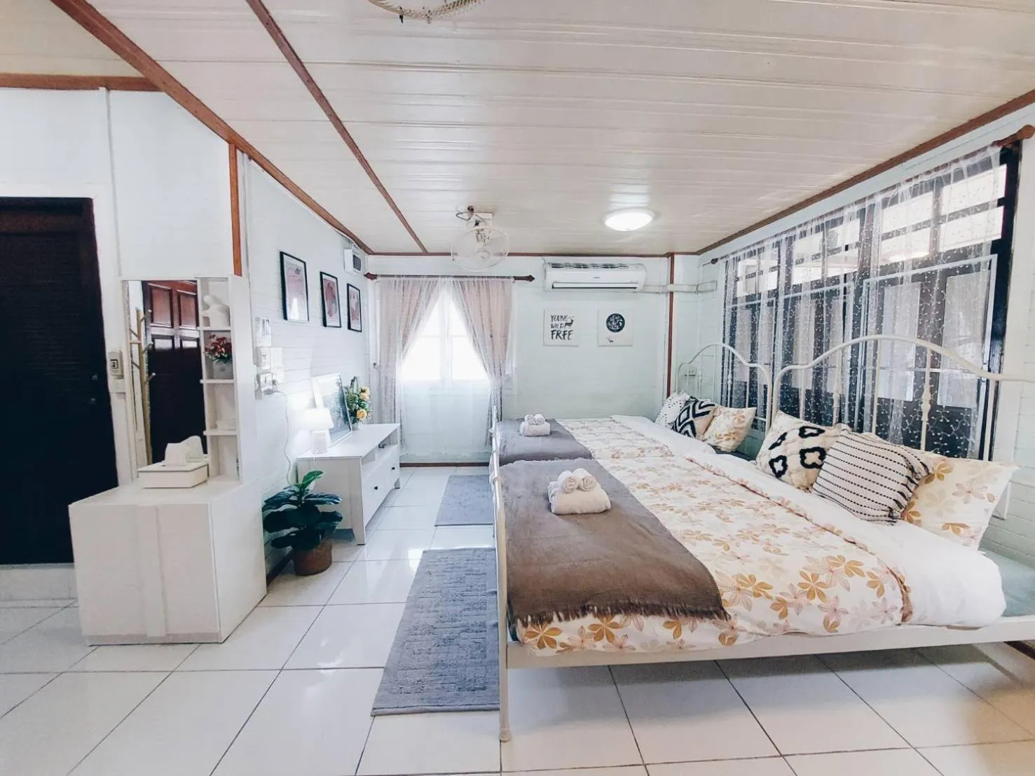 Bed in Green Riverside Homestay