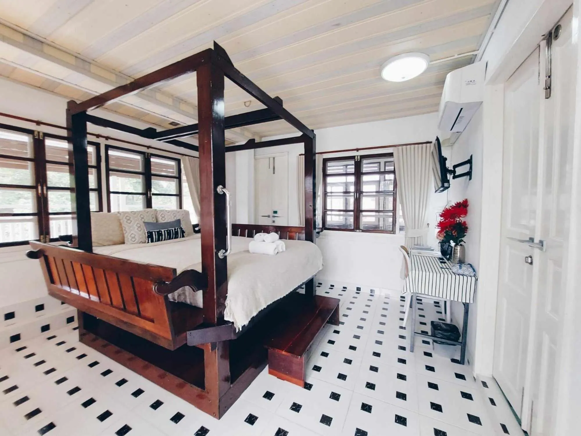 Bed in Green Riverside Homestay