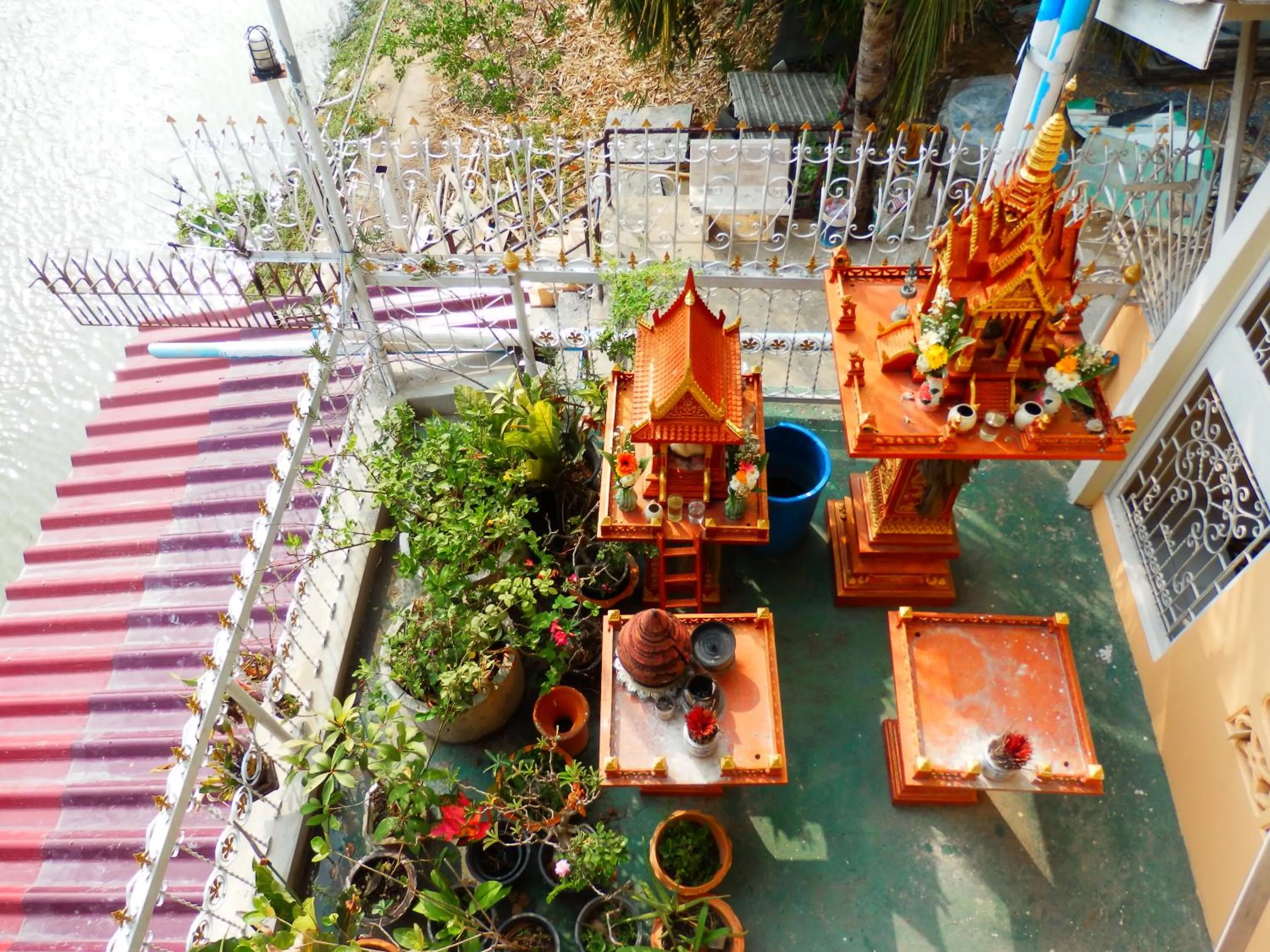 Decorative detail in Green Riverside Homestay