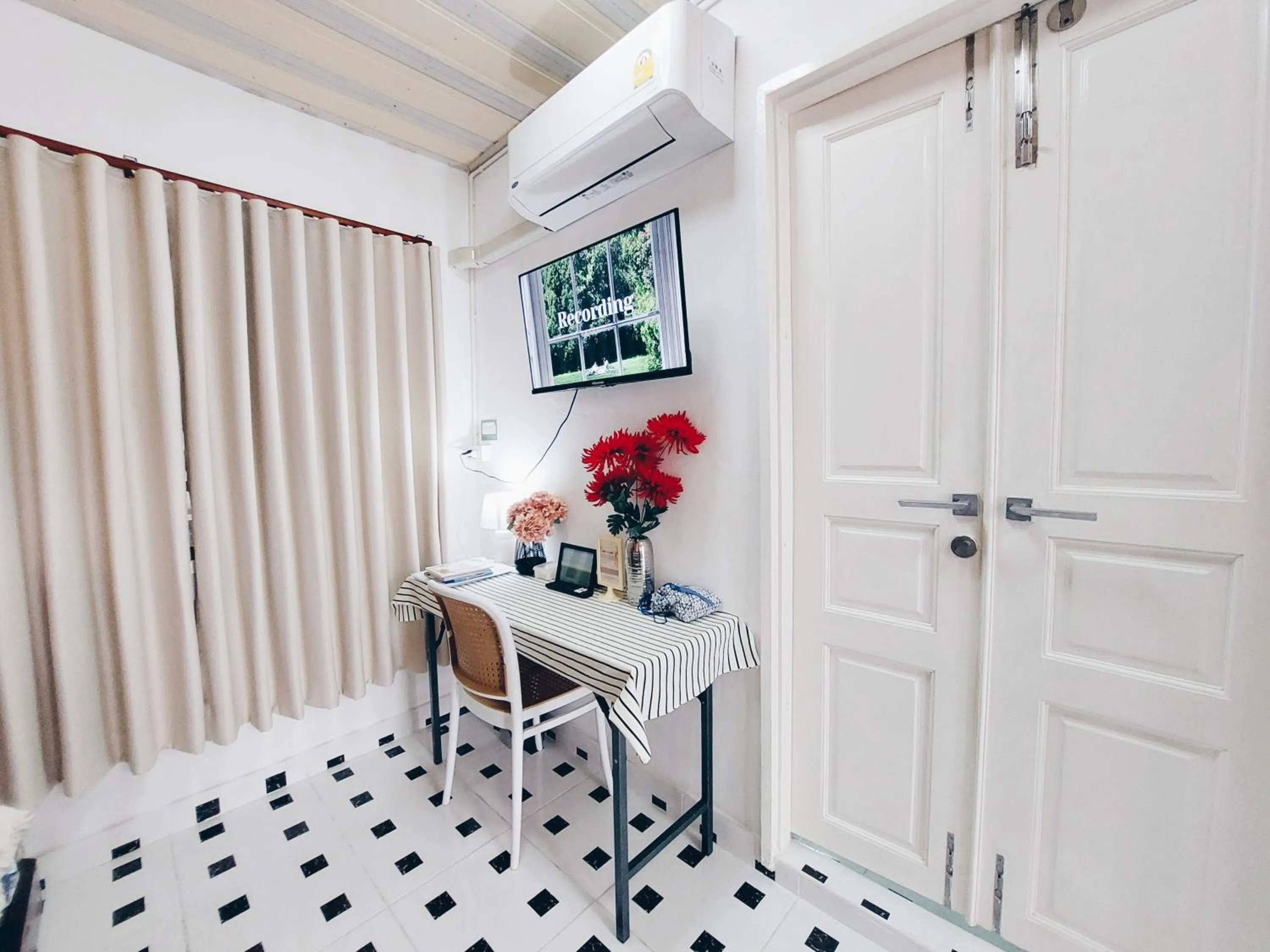 TV and multimedia in Green Riverside Homestay