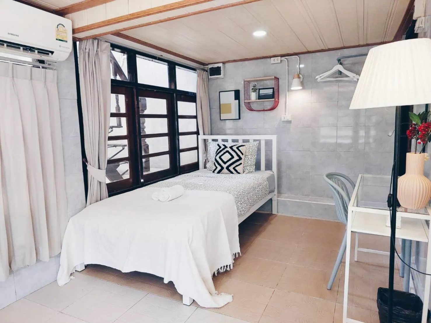 Bed in Green Riverside Homestay