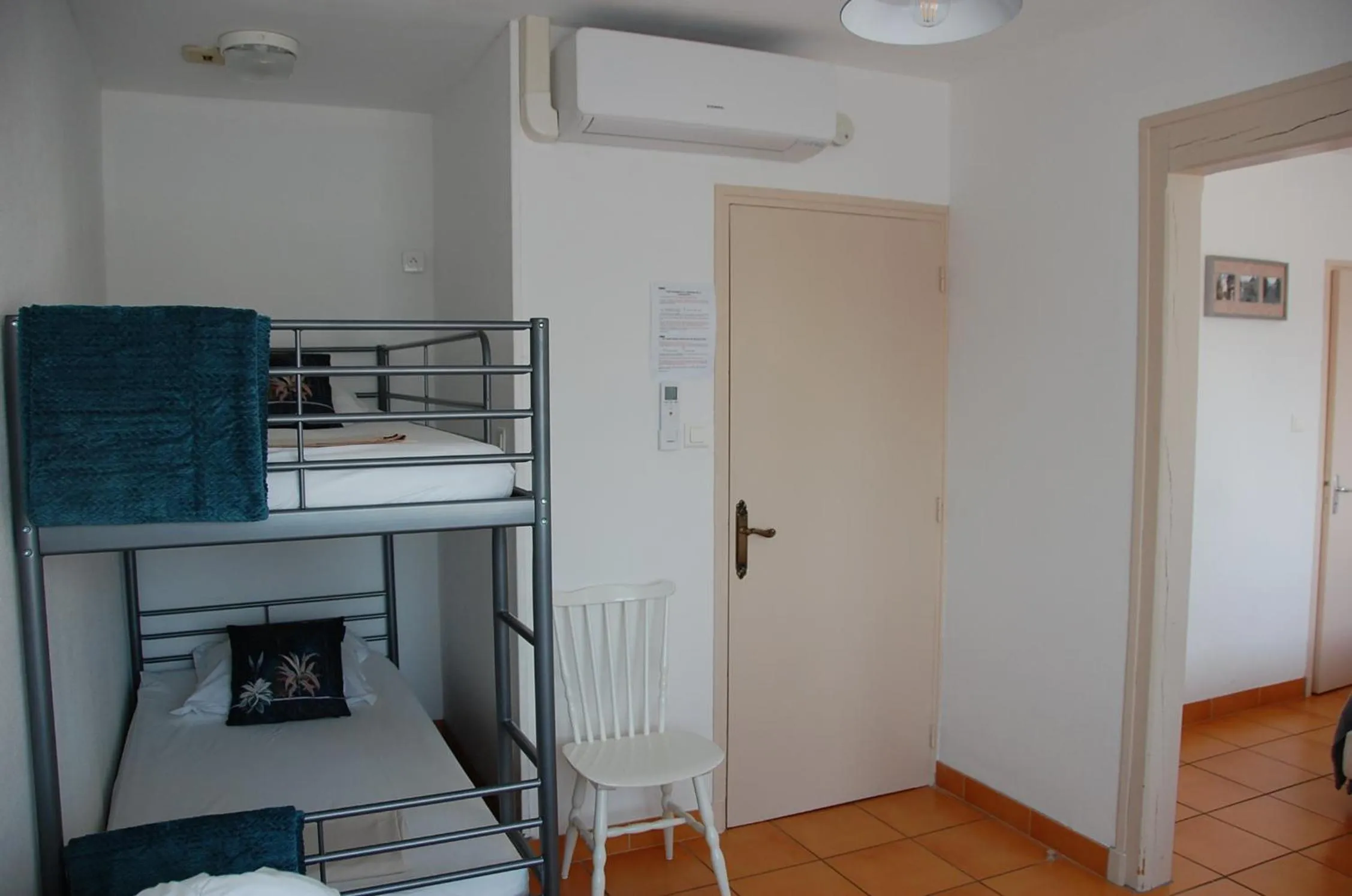 bunk bed in Le Pont de la Loire