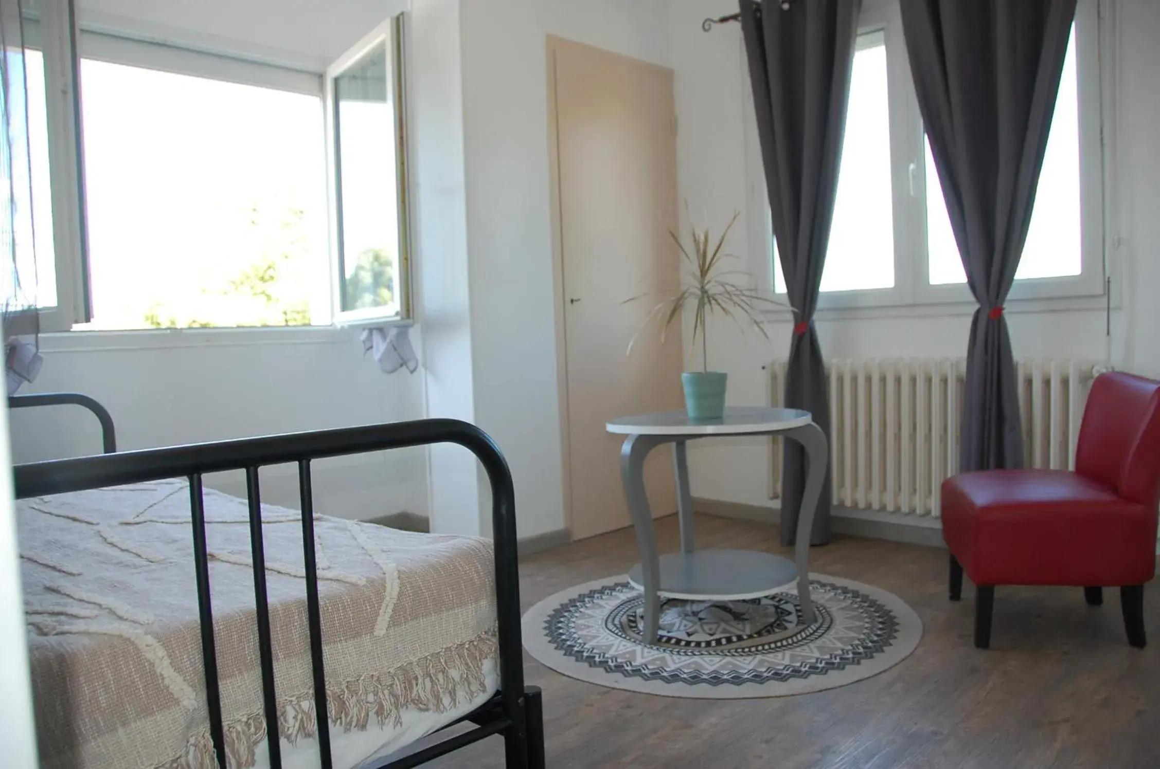 Double or Twin Room - single occupancy in Le Pont de la Loire Double or Twin Room - single occupancy in Le Pont de la Loire