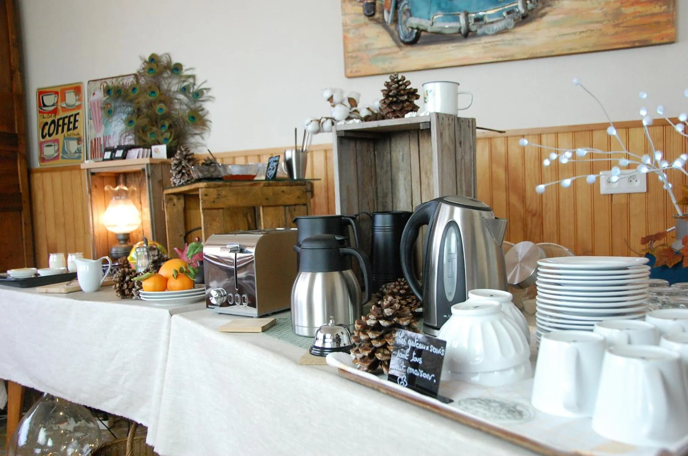 Buffet breakfast in Le Pont de la Loire