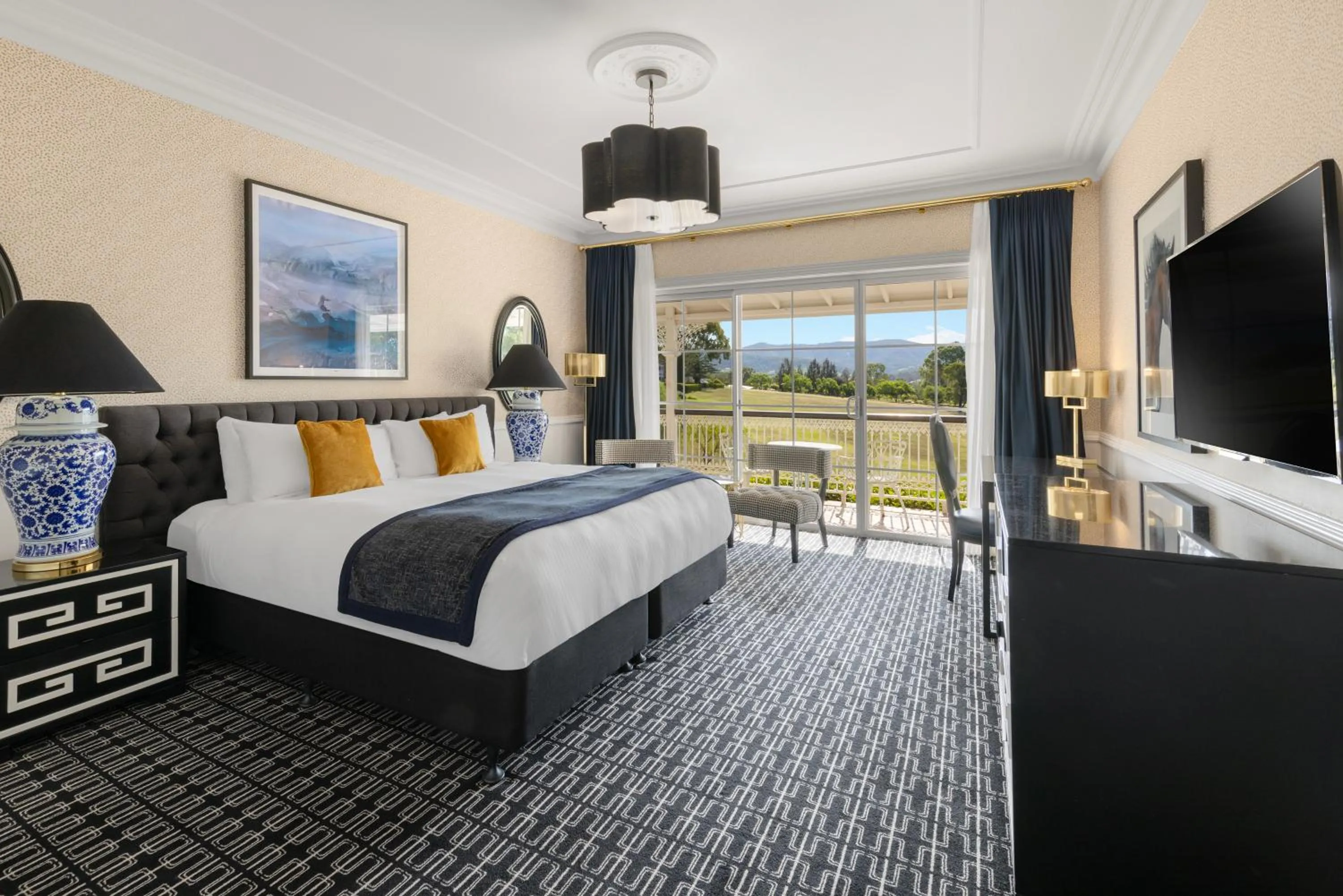 Photo of the whole room, Bed in voco® Kirkton Park Hunter Valley by IHG