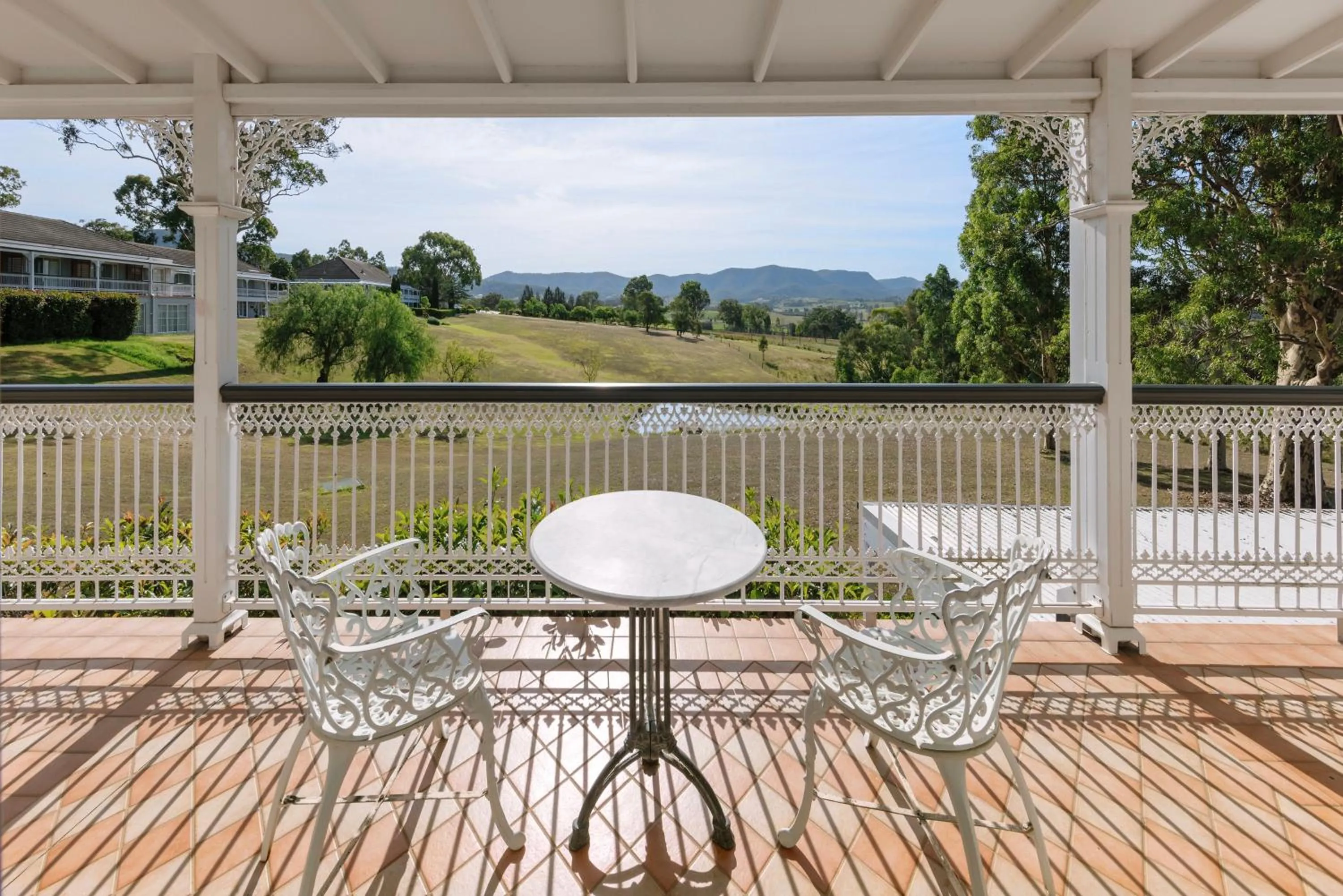 Photo of the whole room in voco® Kirkton Park Hunter Valley by IHG