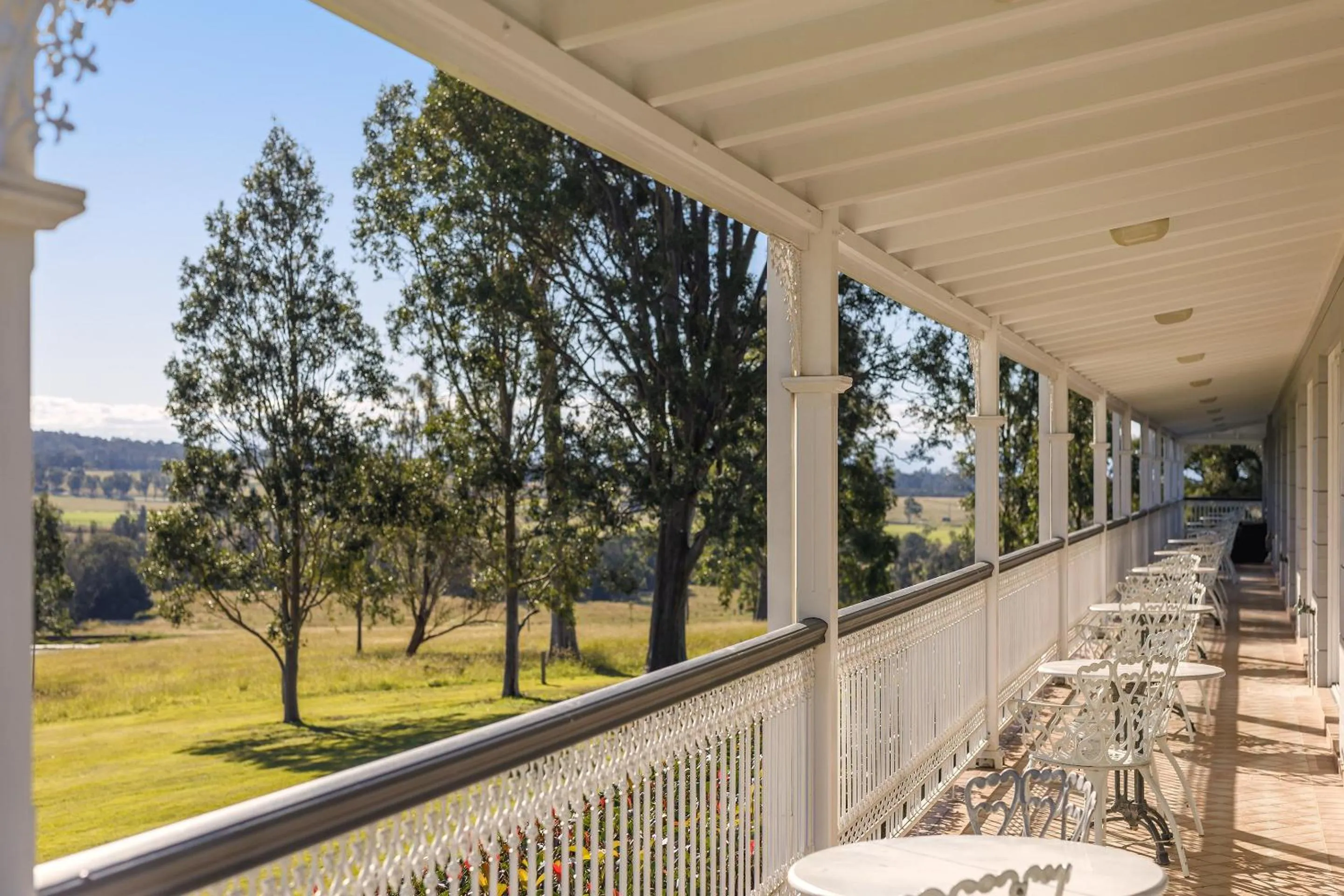 Photo of the whole room in voco® Kirkton Park Hunter Valley by IHG