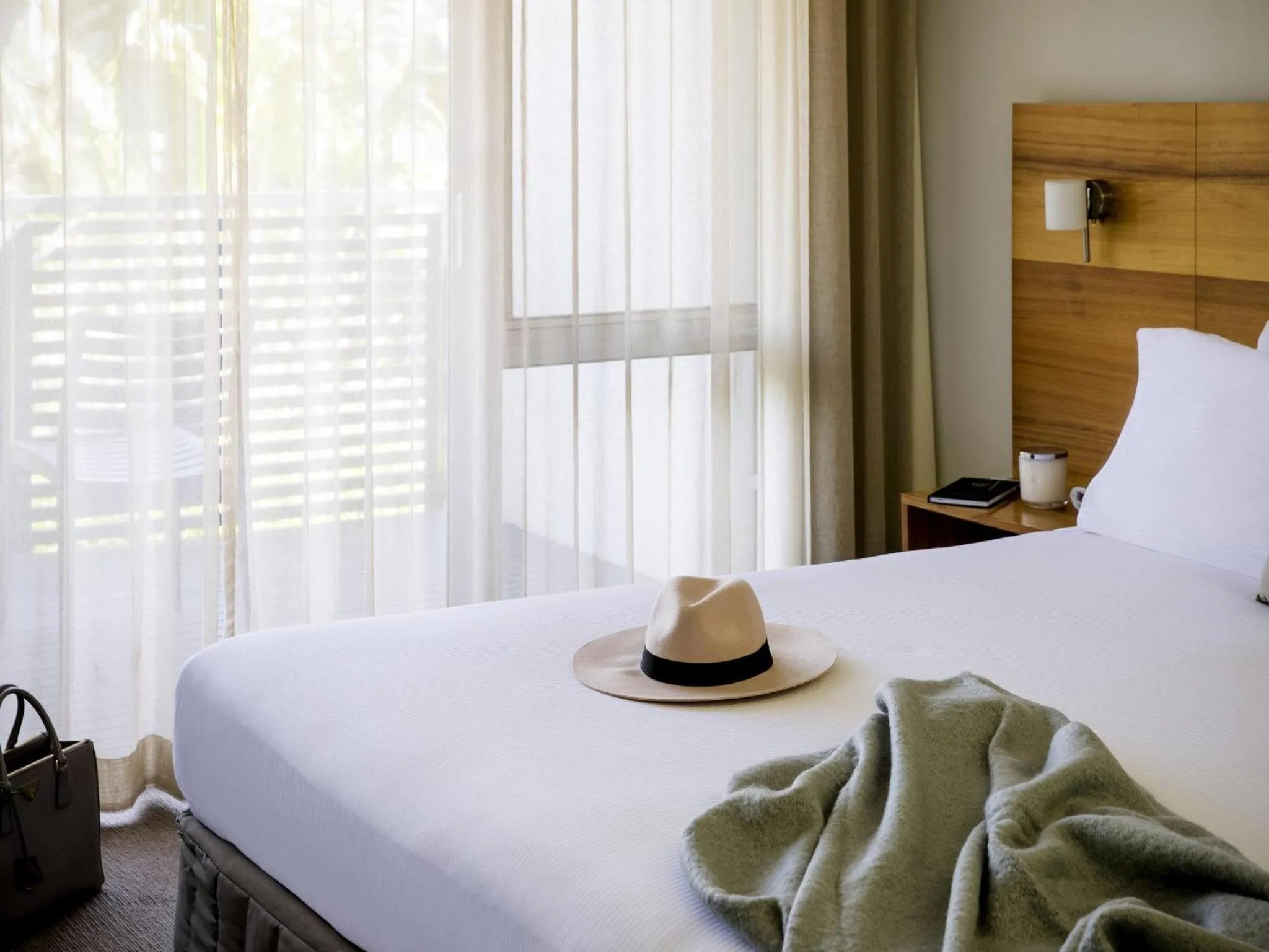 Bedroom, Bed in Pullman Magenta Shores Resort