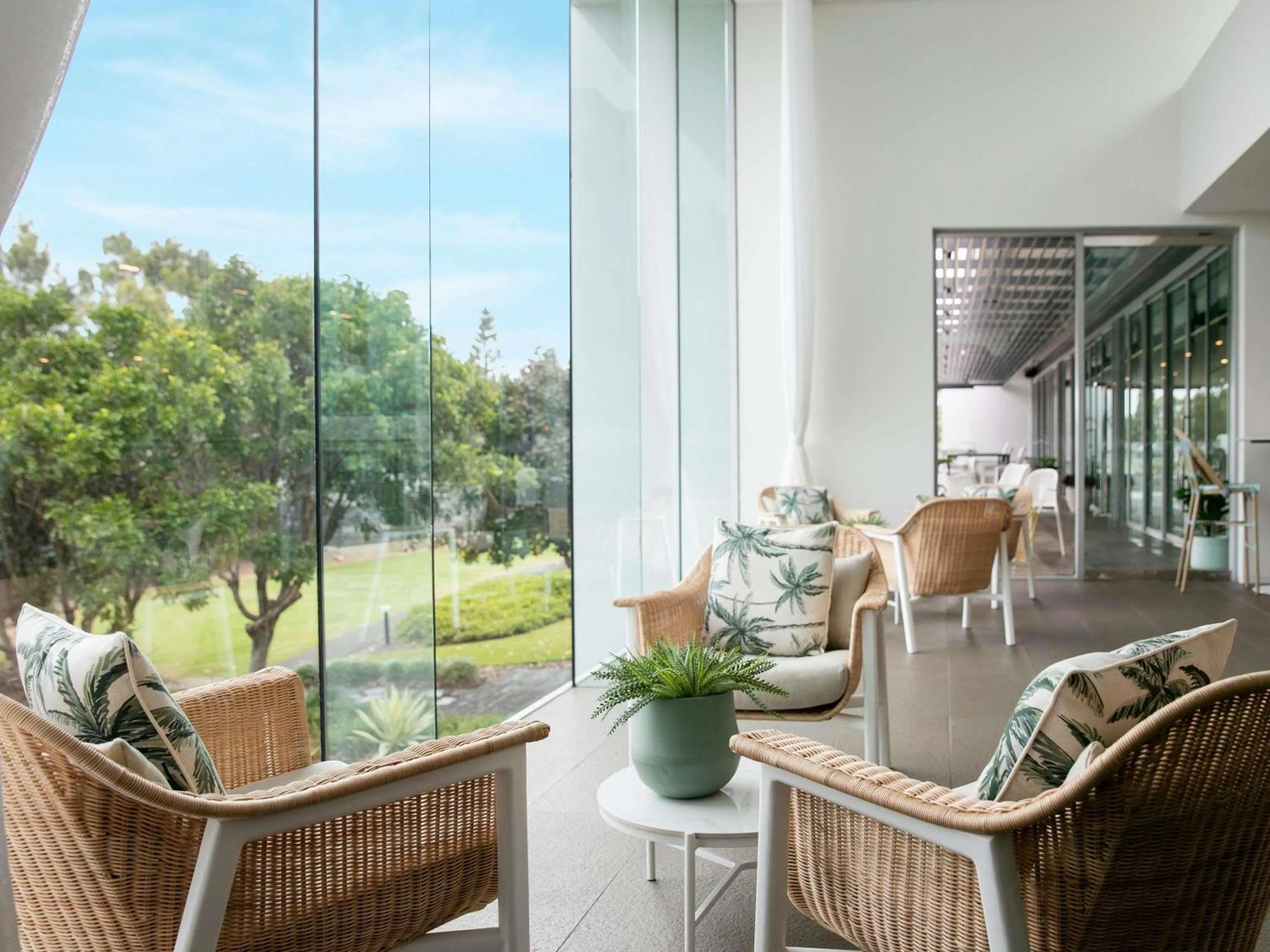 Lounge or bar in Pullman Magenta Shores Resort