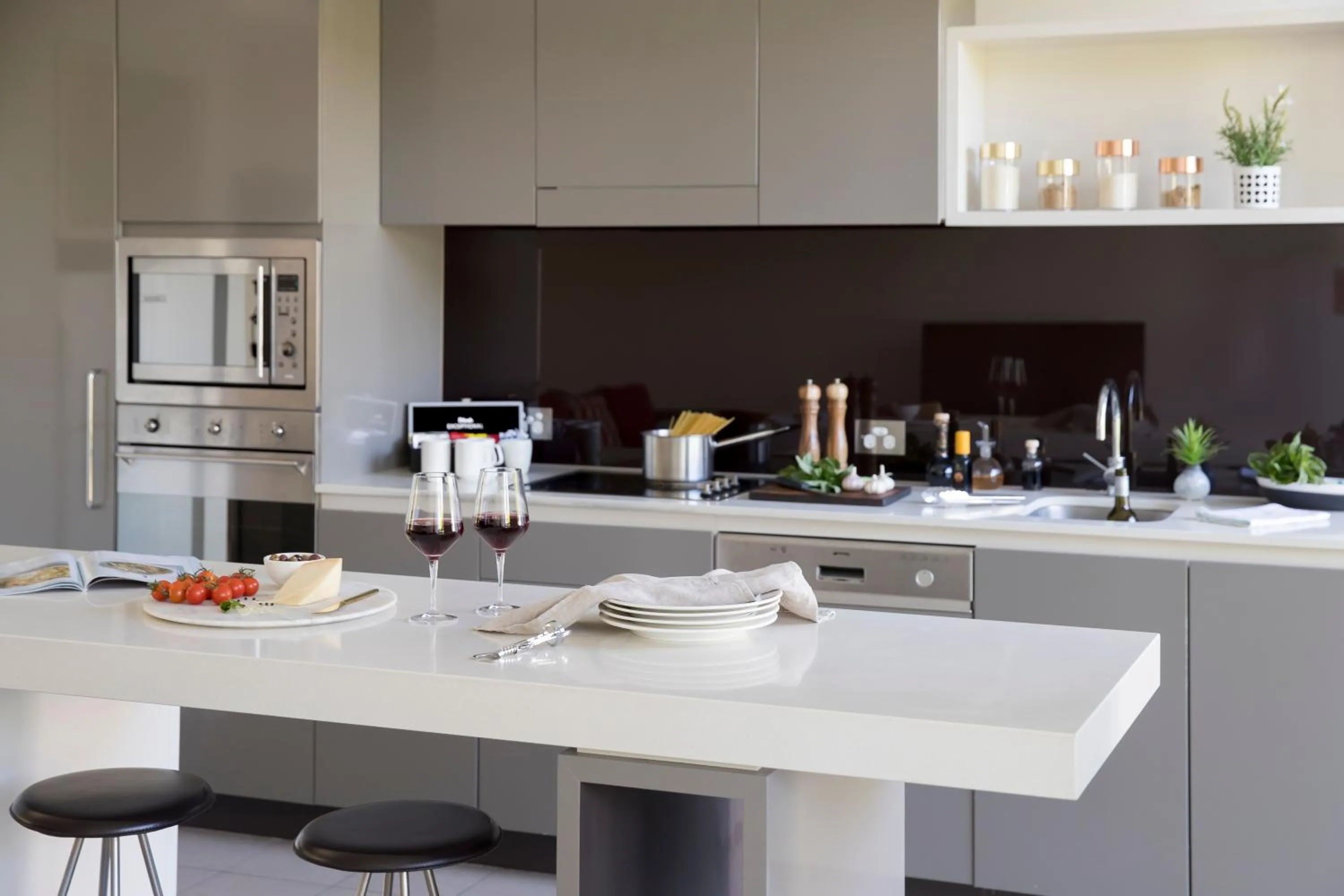 Kitchen or kitchenette in Pullman Magenta Shores Resort