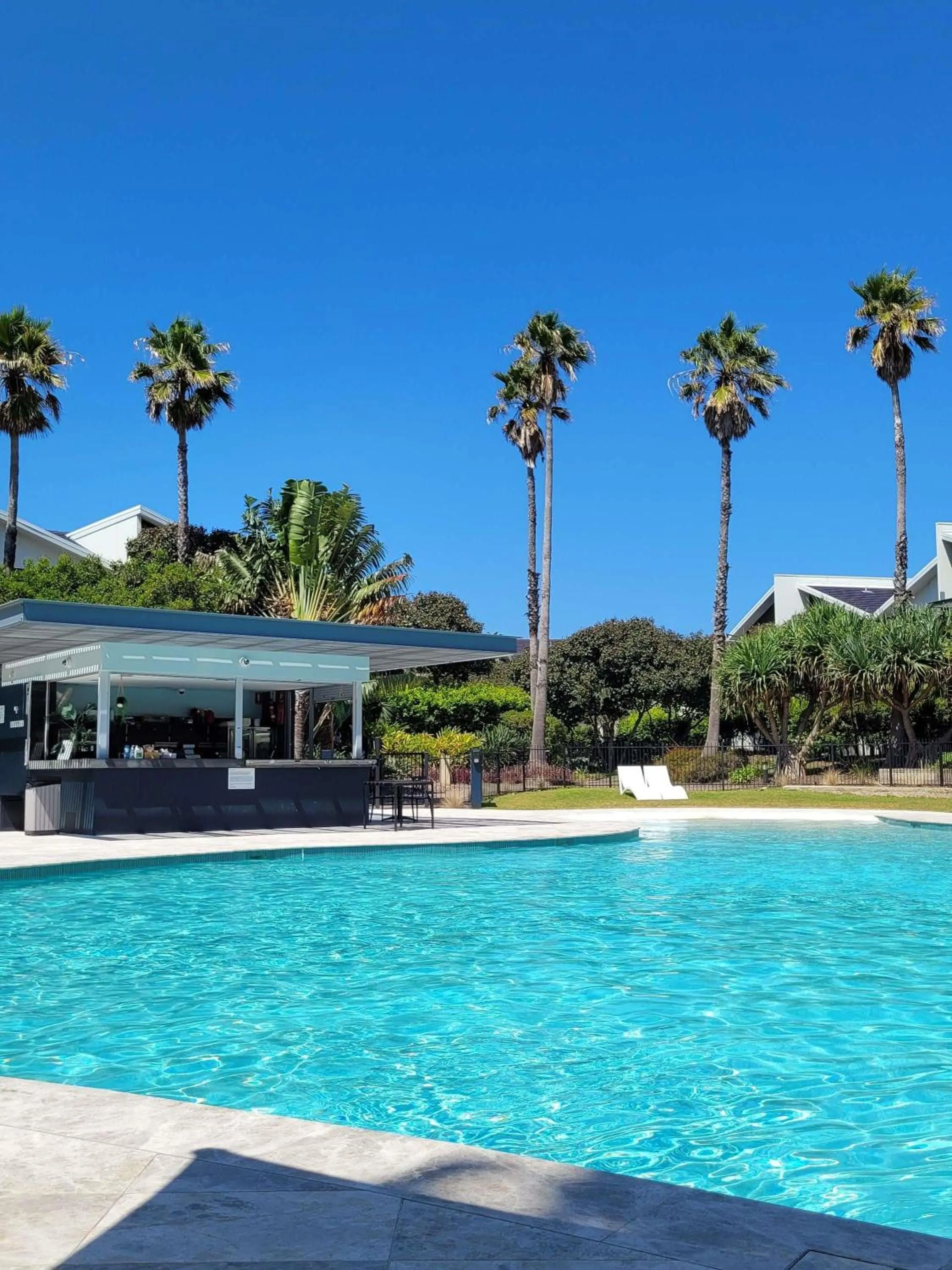 Lounge or bar in Pullman Magenta Shores Resort