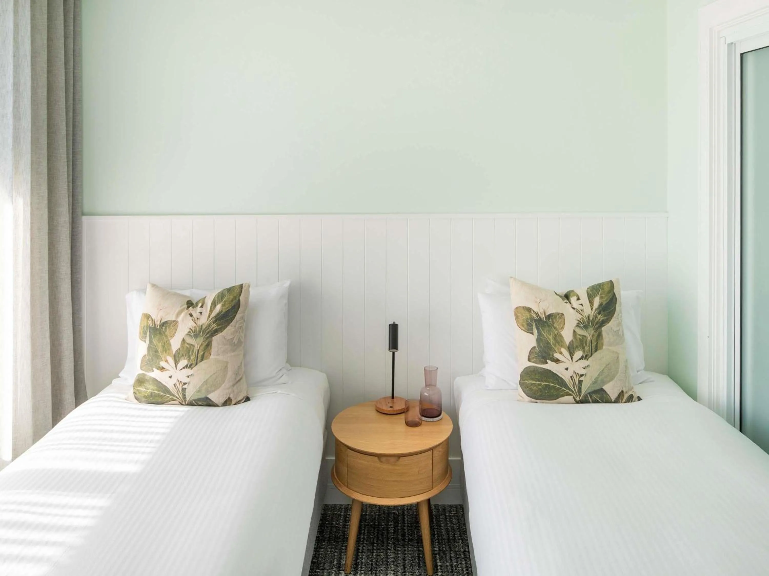 Bedroom, Bed in The Sebel Kiama