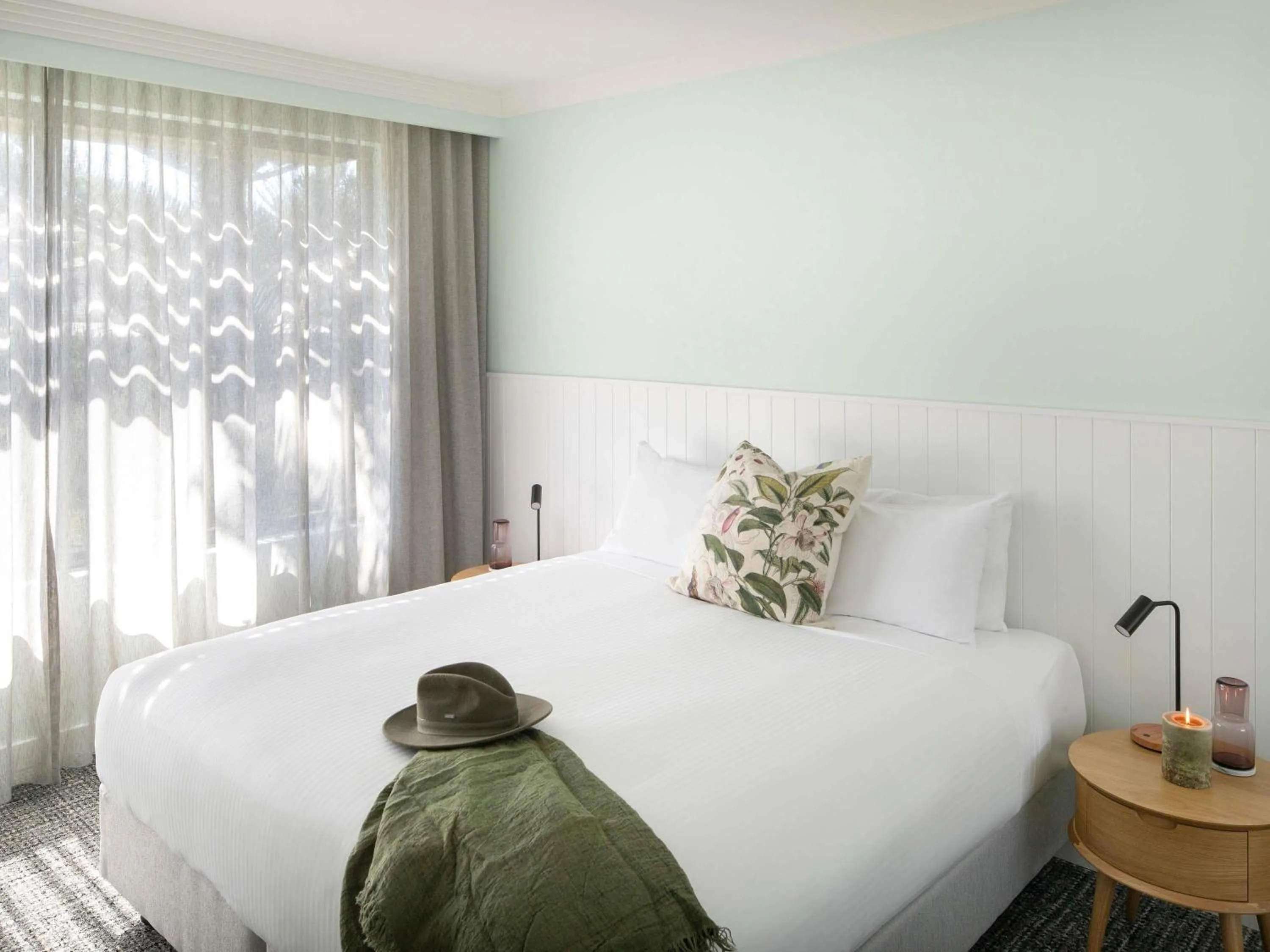 Bedroom, Bed in The Sebel Kiama