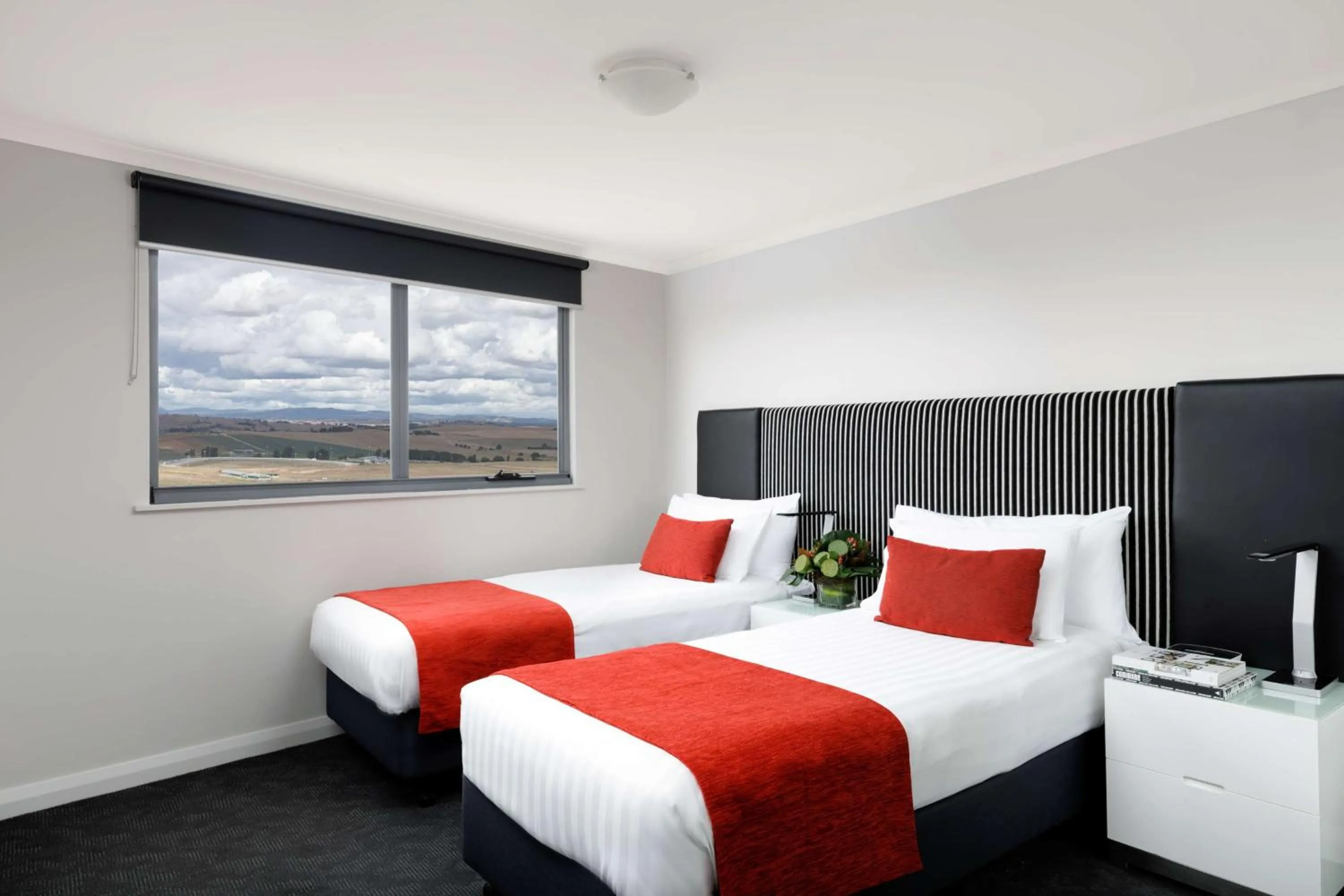 Photo of the whole room, Bed in Rydges Mount Panorama Bathurst