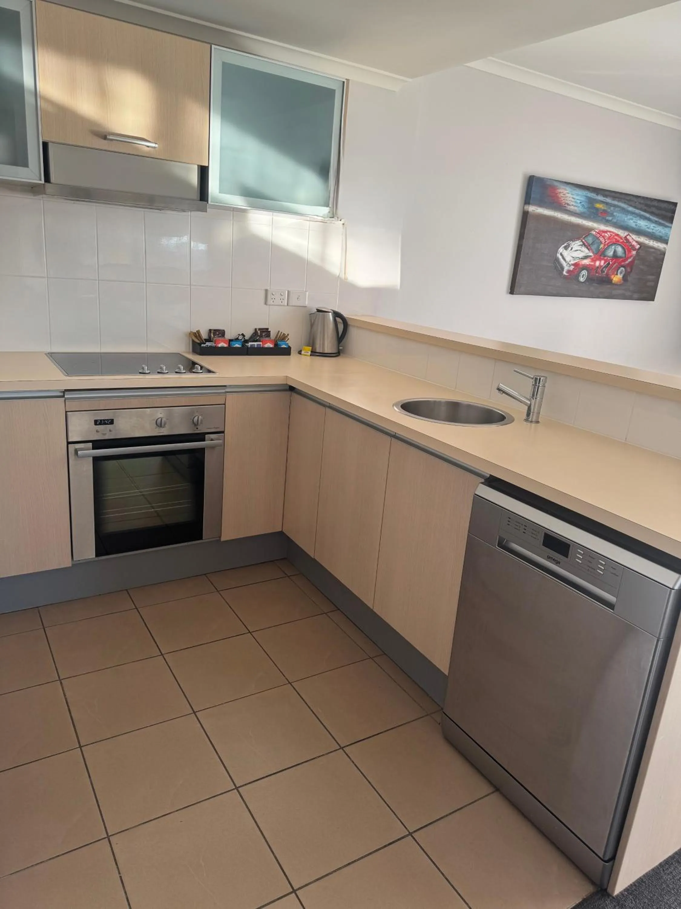 kitchen in Rydges Mount Panorama Bathurst