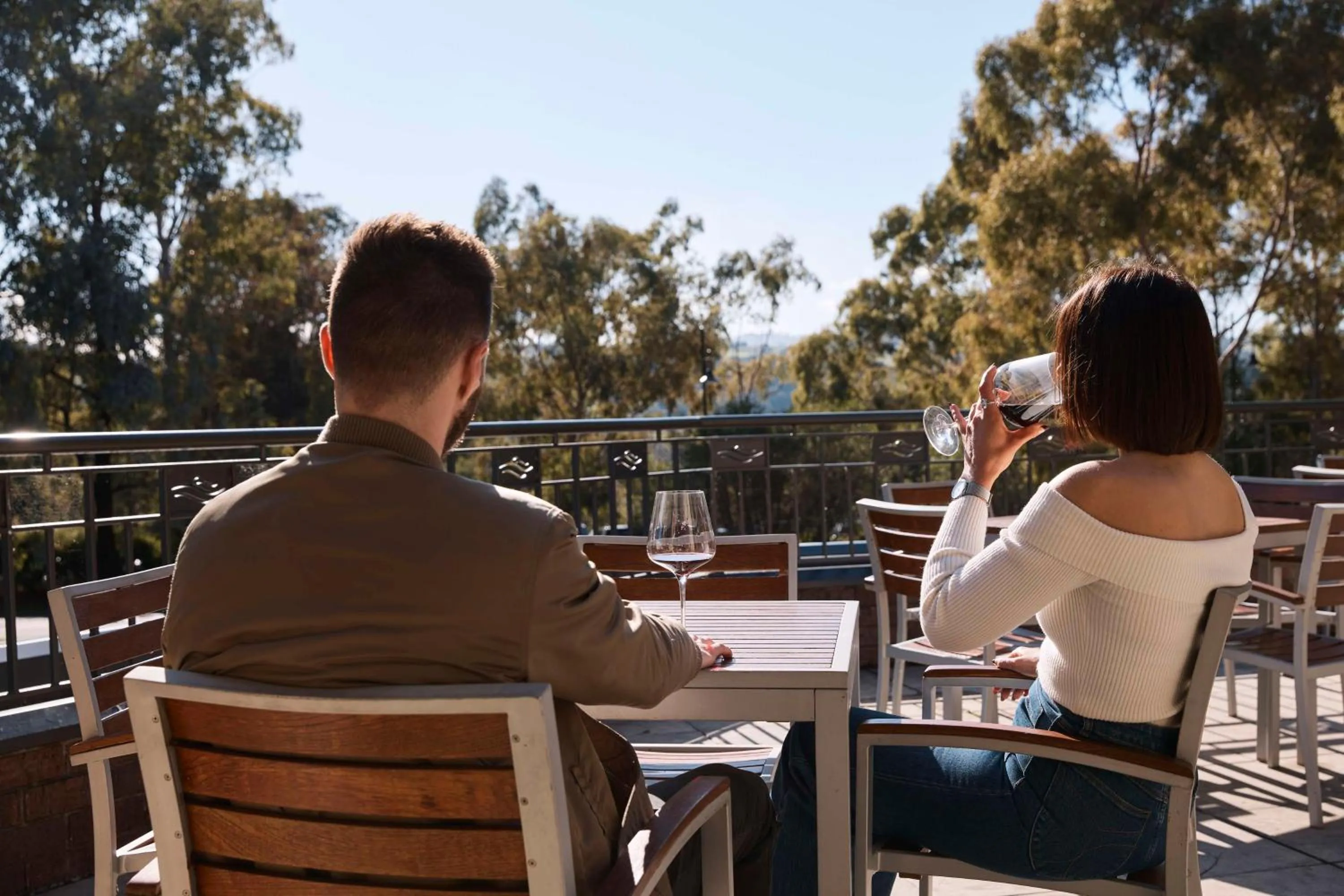 Lounge or bar in Yarra Valley Lodge