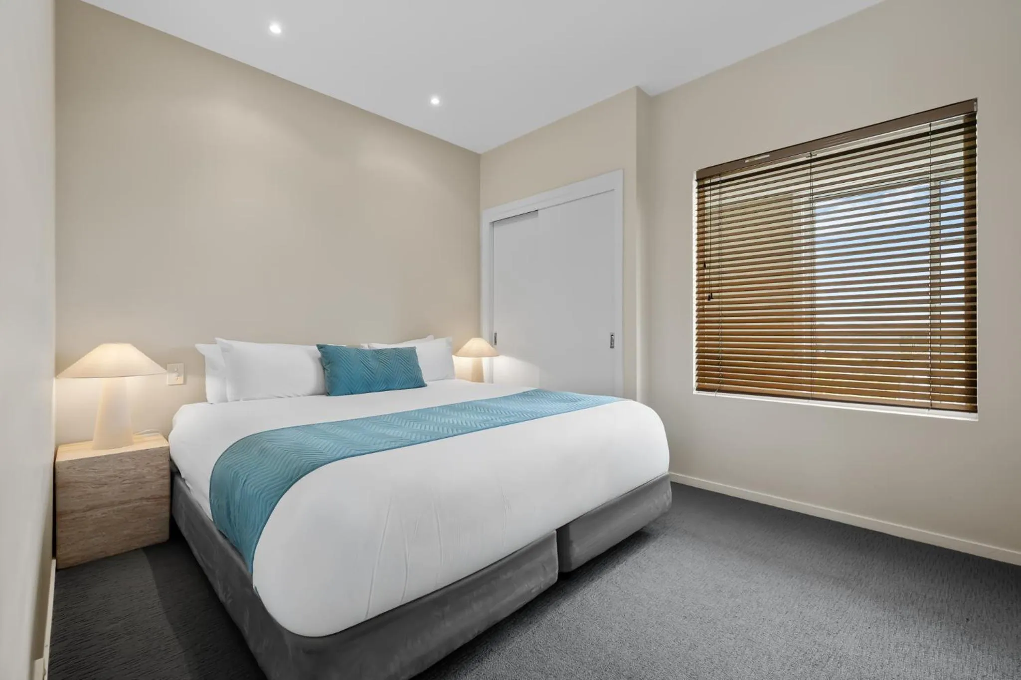 Bed in Deep Blue Hotel & Hot Springs