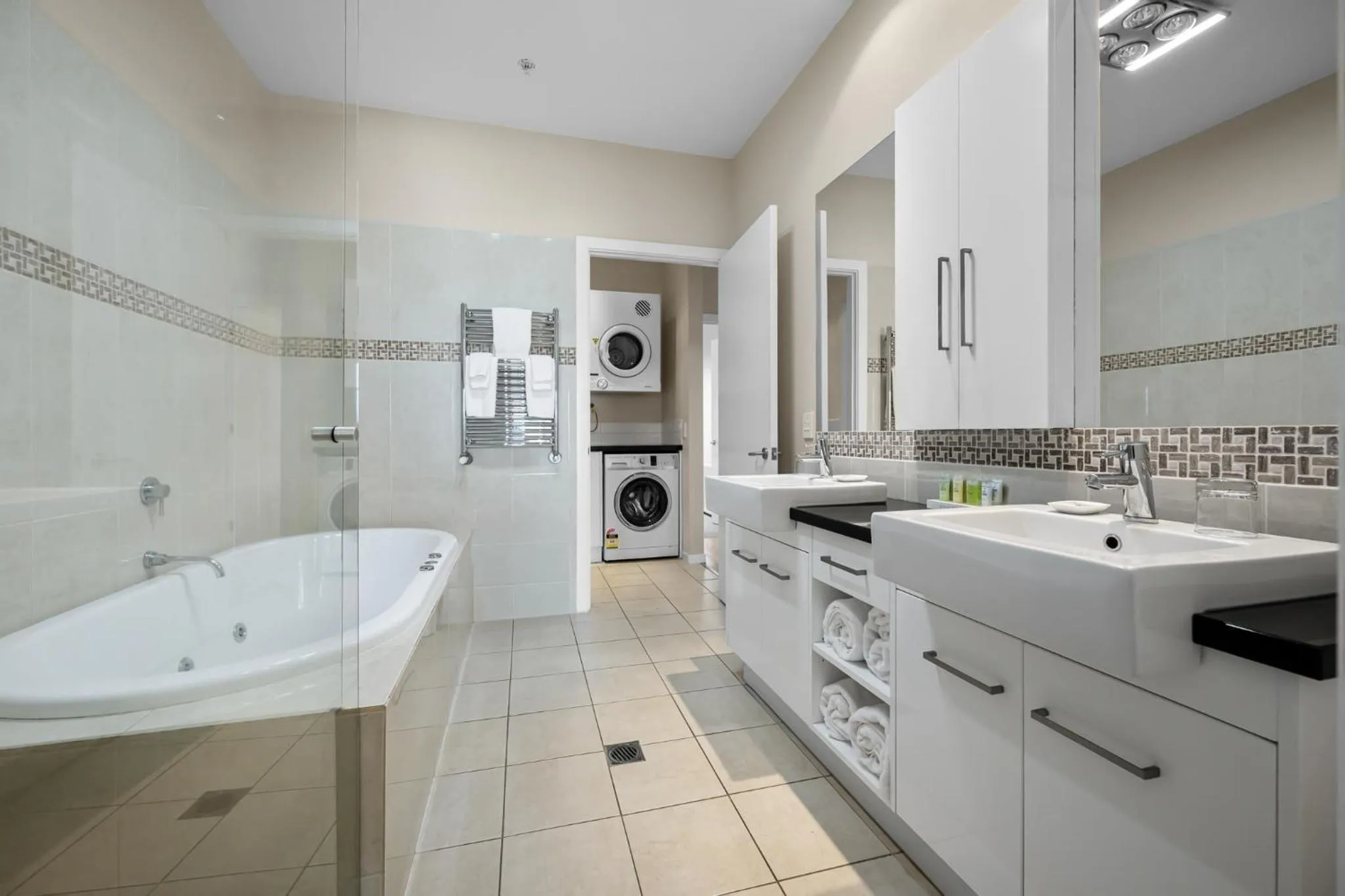 Deep Blue Hotel & Hot Springs