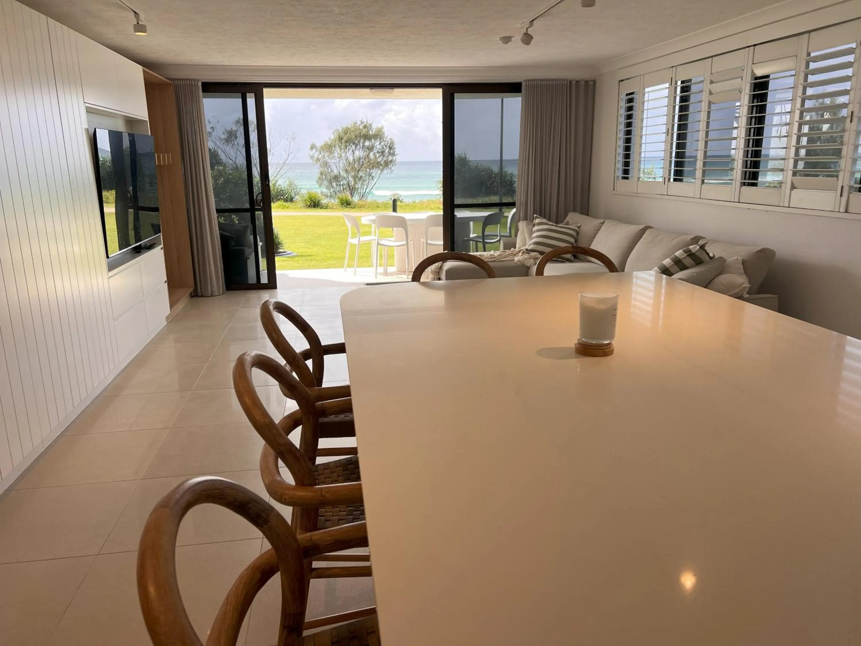 San Simeon Beachfront Apartments Tugun