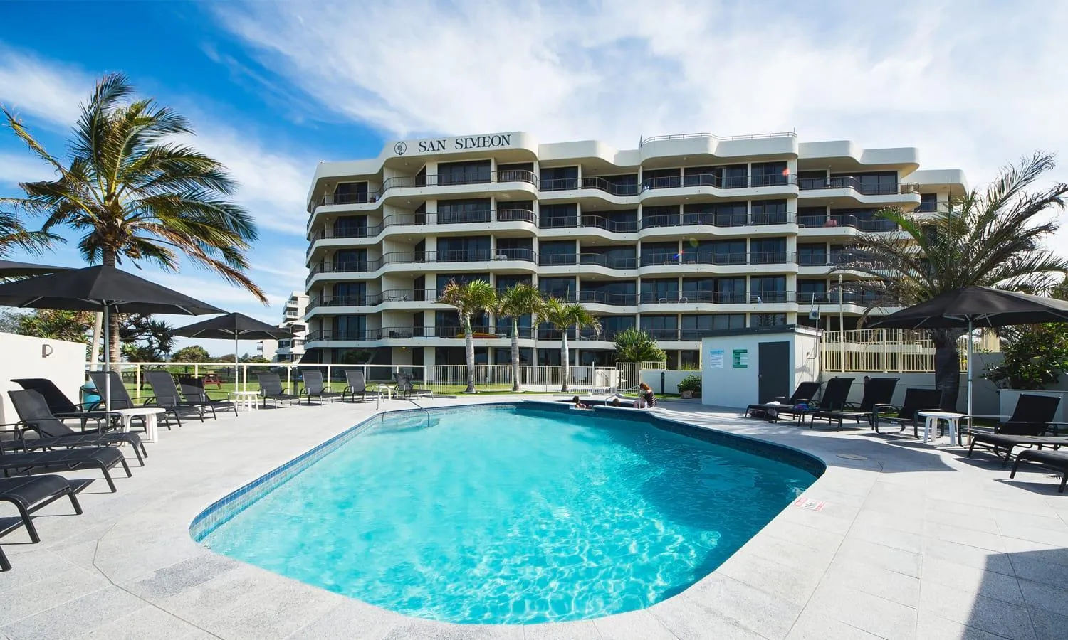 San Simeon Beachfront Apartments Tugun