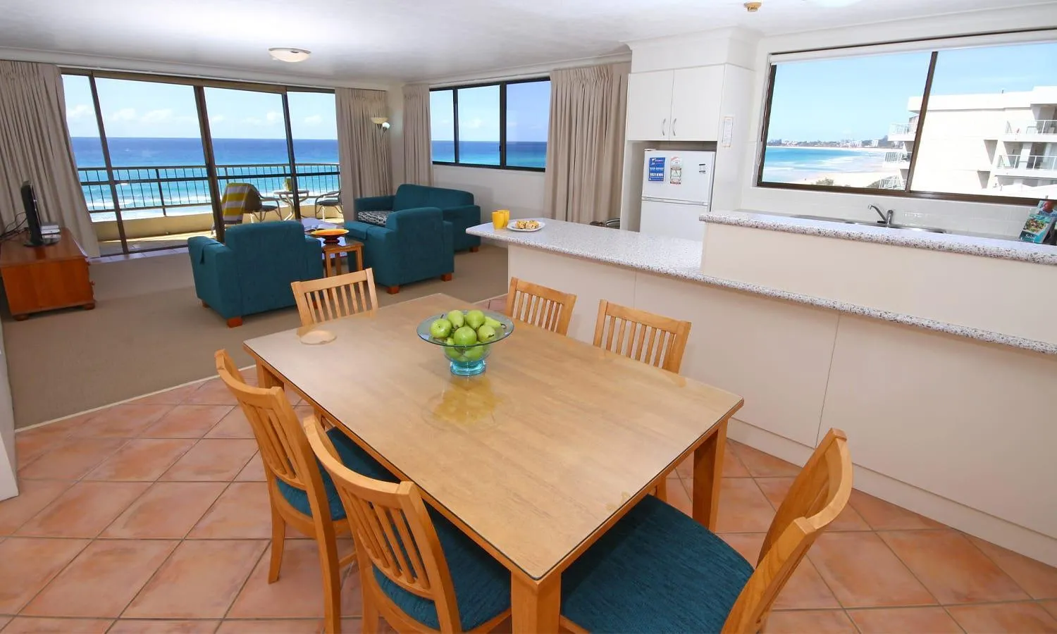 San Simeon Beachfront Apartments Tugun