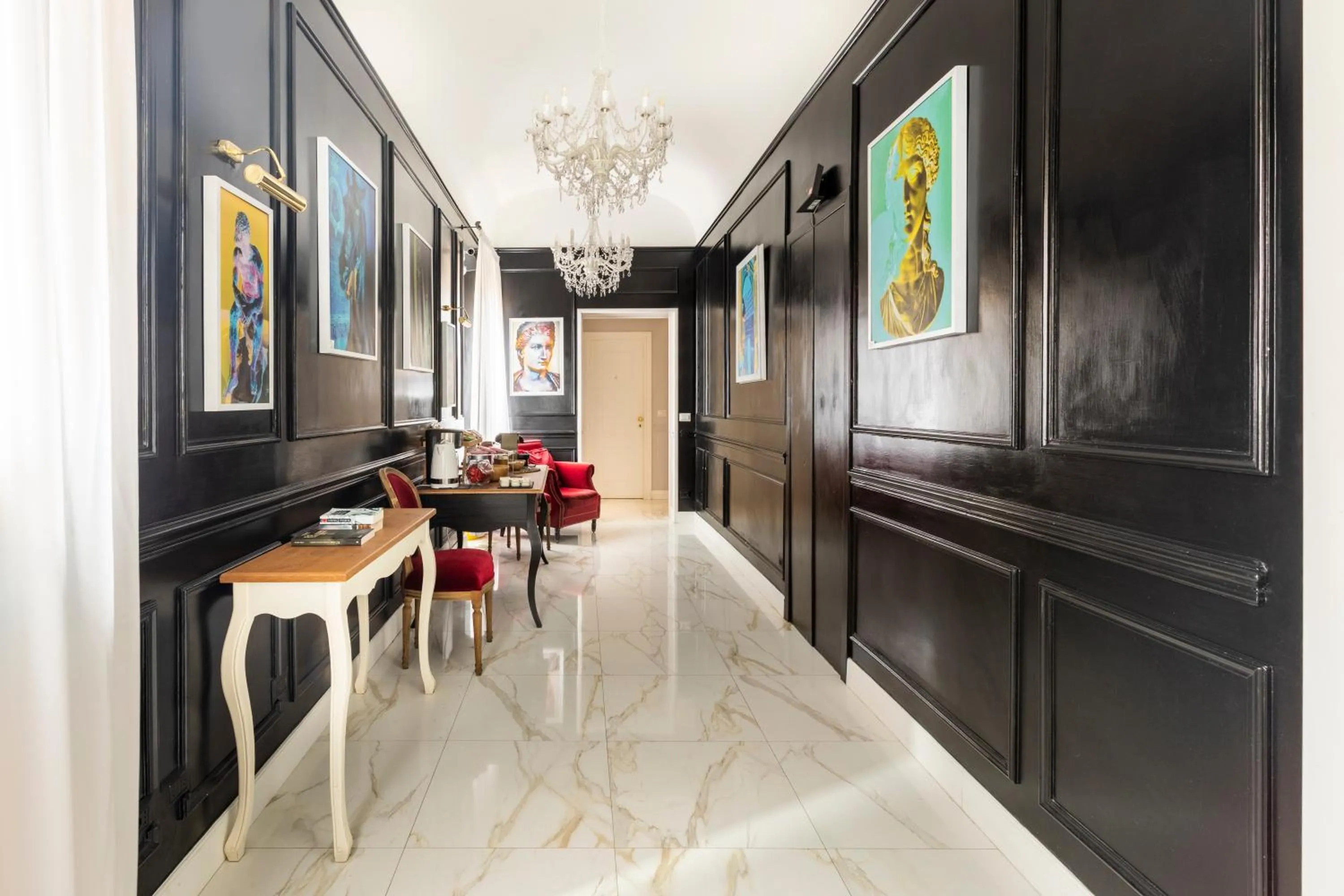 Facade/entrance in Spagna Art & Suites - CA Domus Collection