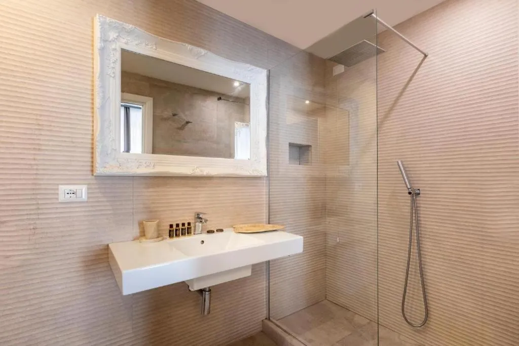 Spagna Art & Suites - CA Domus Collection